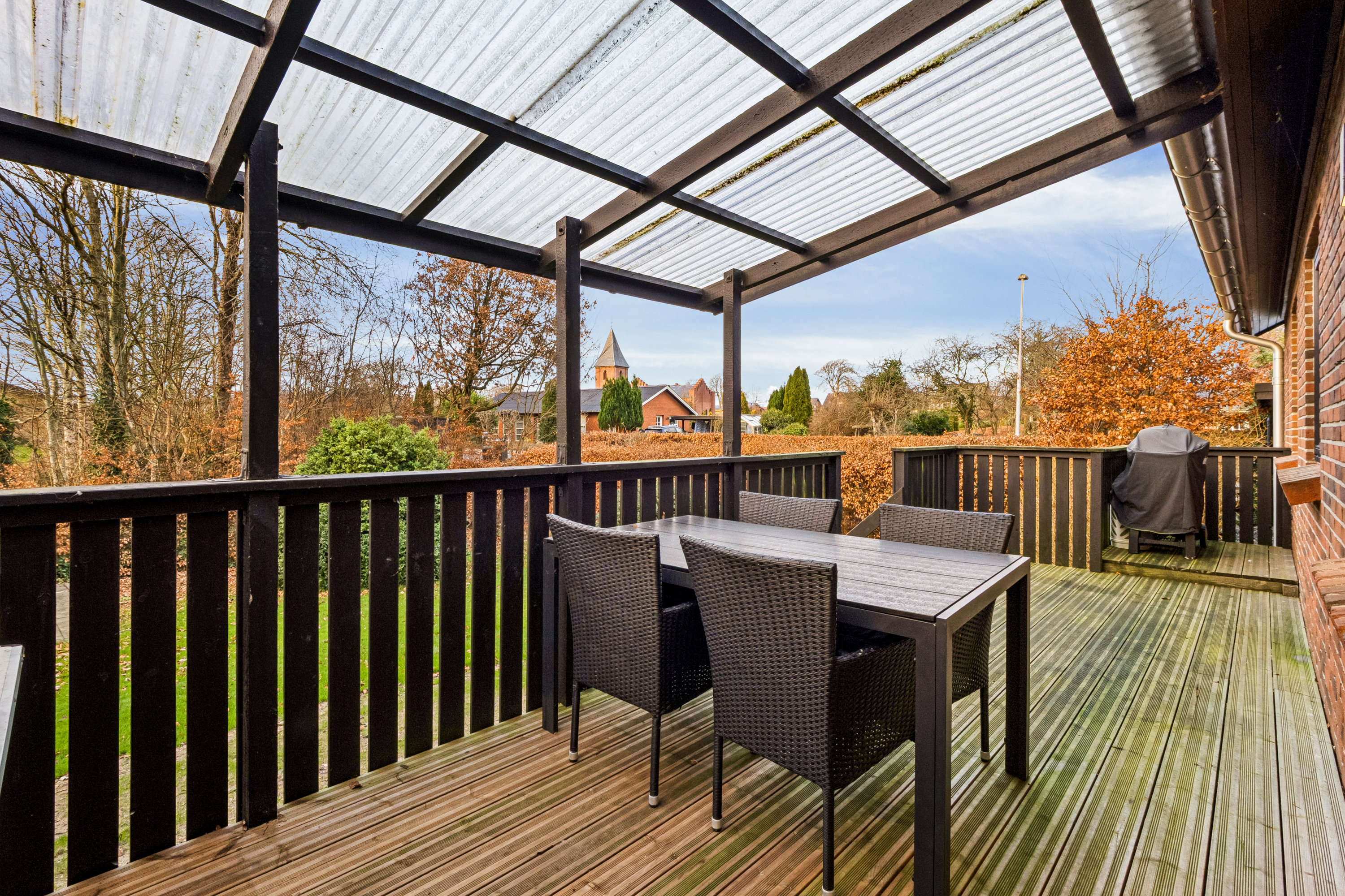 Fremhævet terrasse billede i fuldskærmstilstand. Billede af Søndervej 16, Øster Jølby, 7950 Erslev