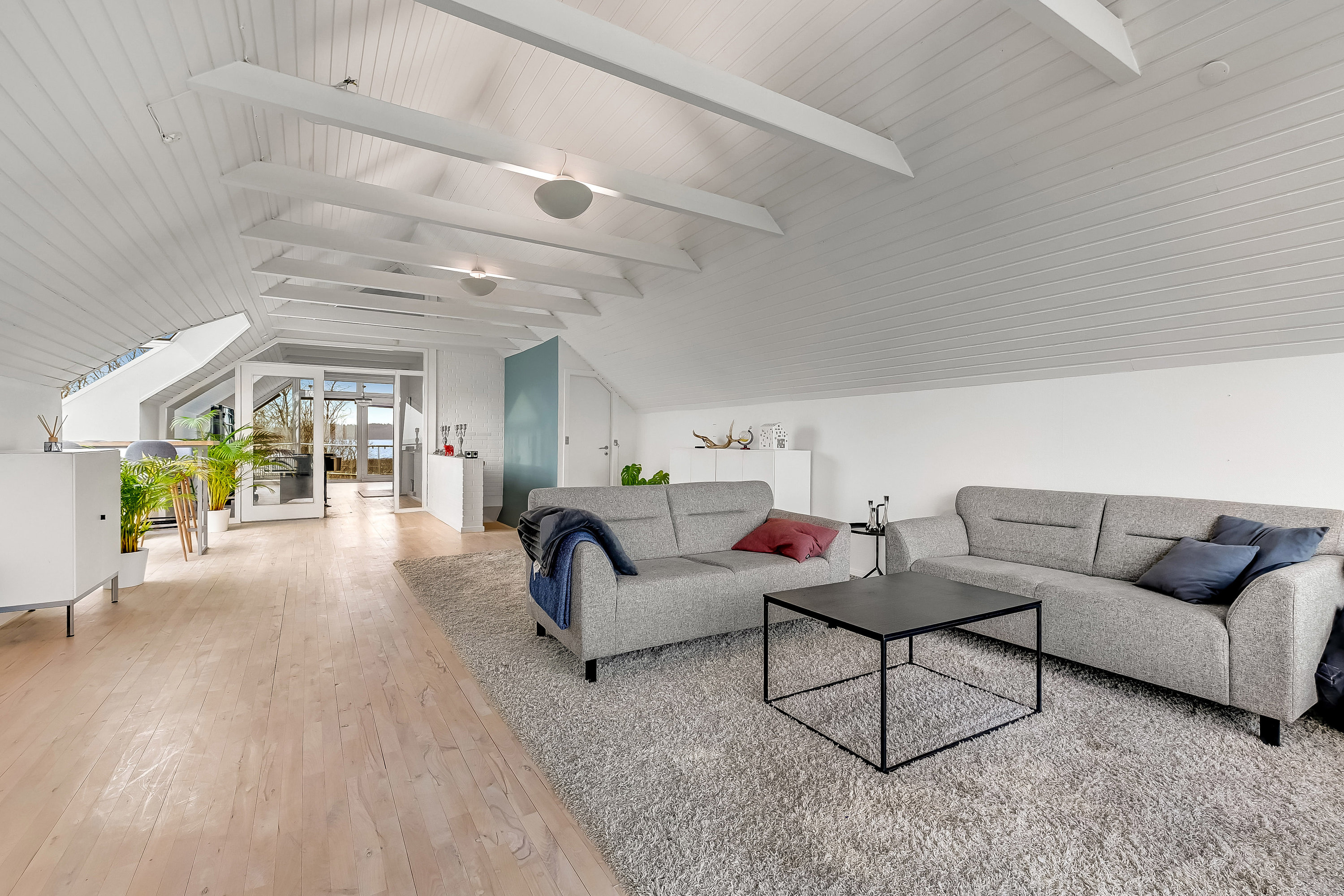 Fremhævet stue billede i fuldskærmstilstand. Billede af Fjordvejen 6, 7600 Struer