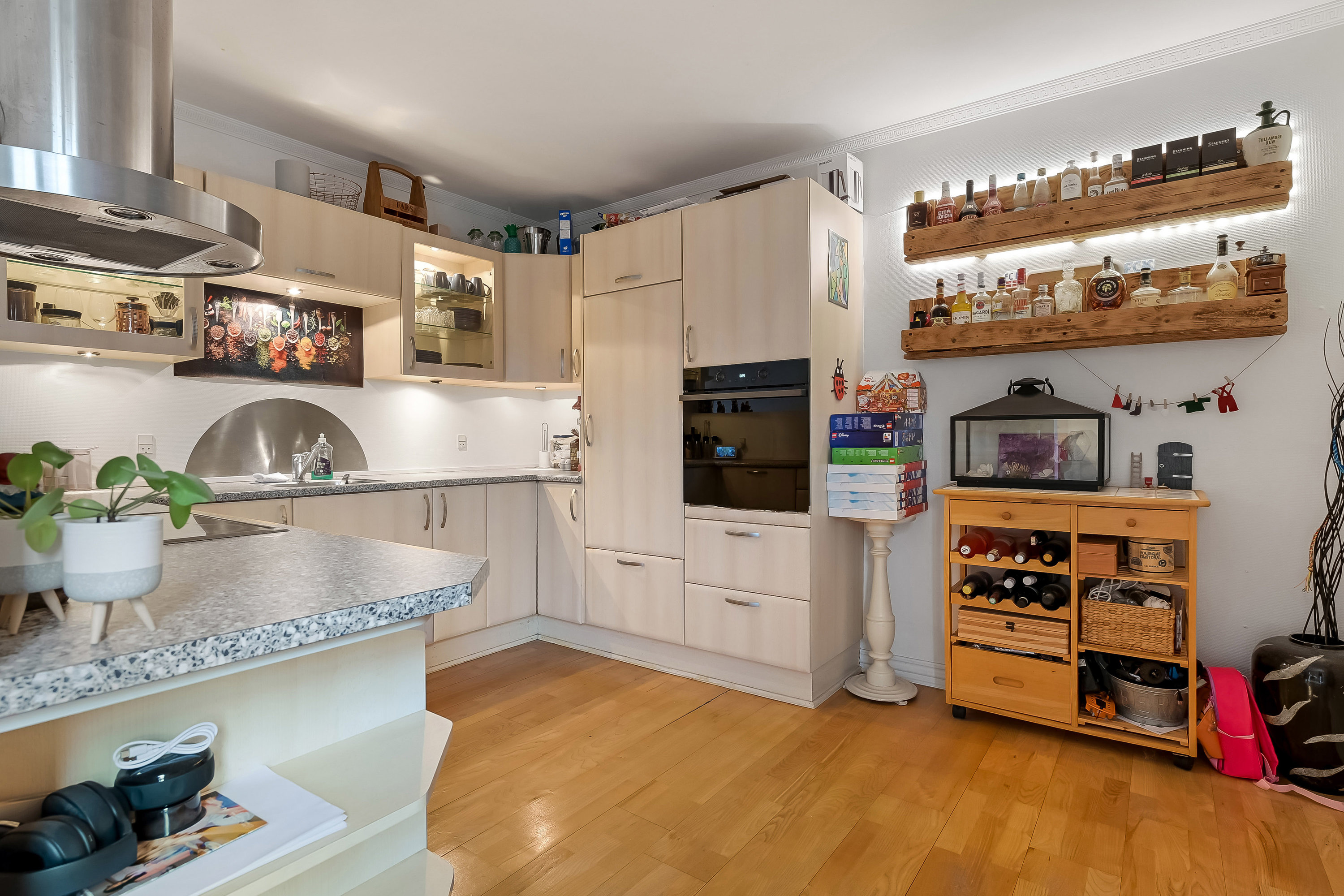 Fremhævet køkken billede i fuldskærmstilstand. Billede af Struerdalvej 8, 7600 Struer