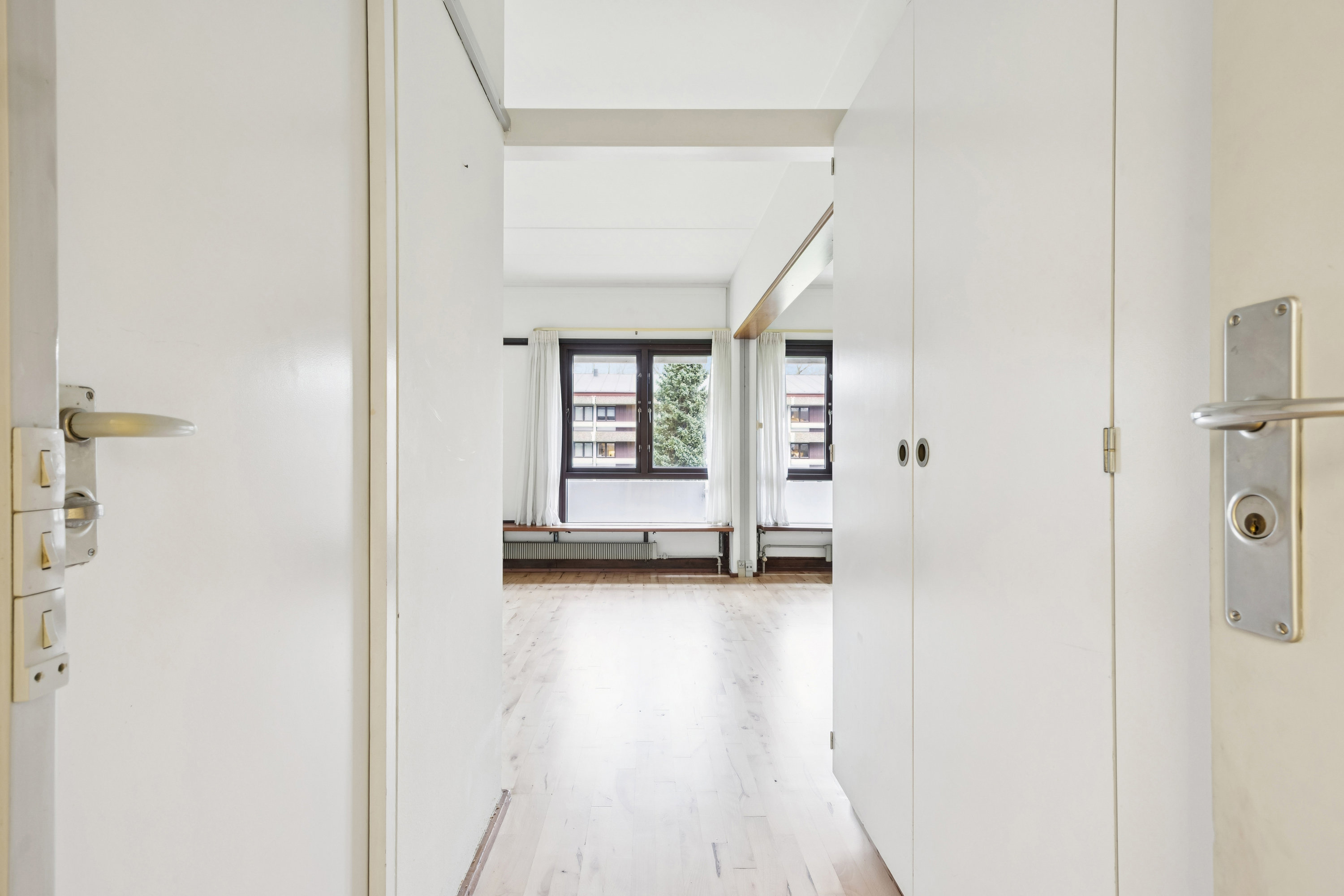 Fremhævet gang billede i fuldskærmstilstand. Billede af Sandmarksbo 1, 1. 111., 4600 Køge