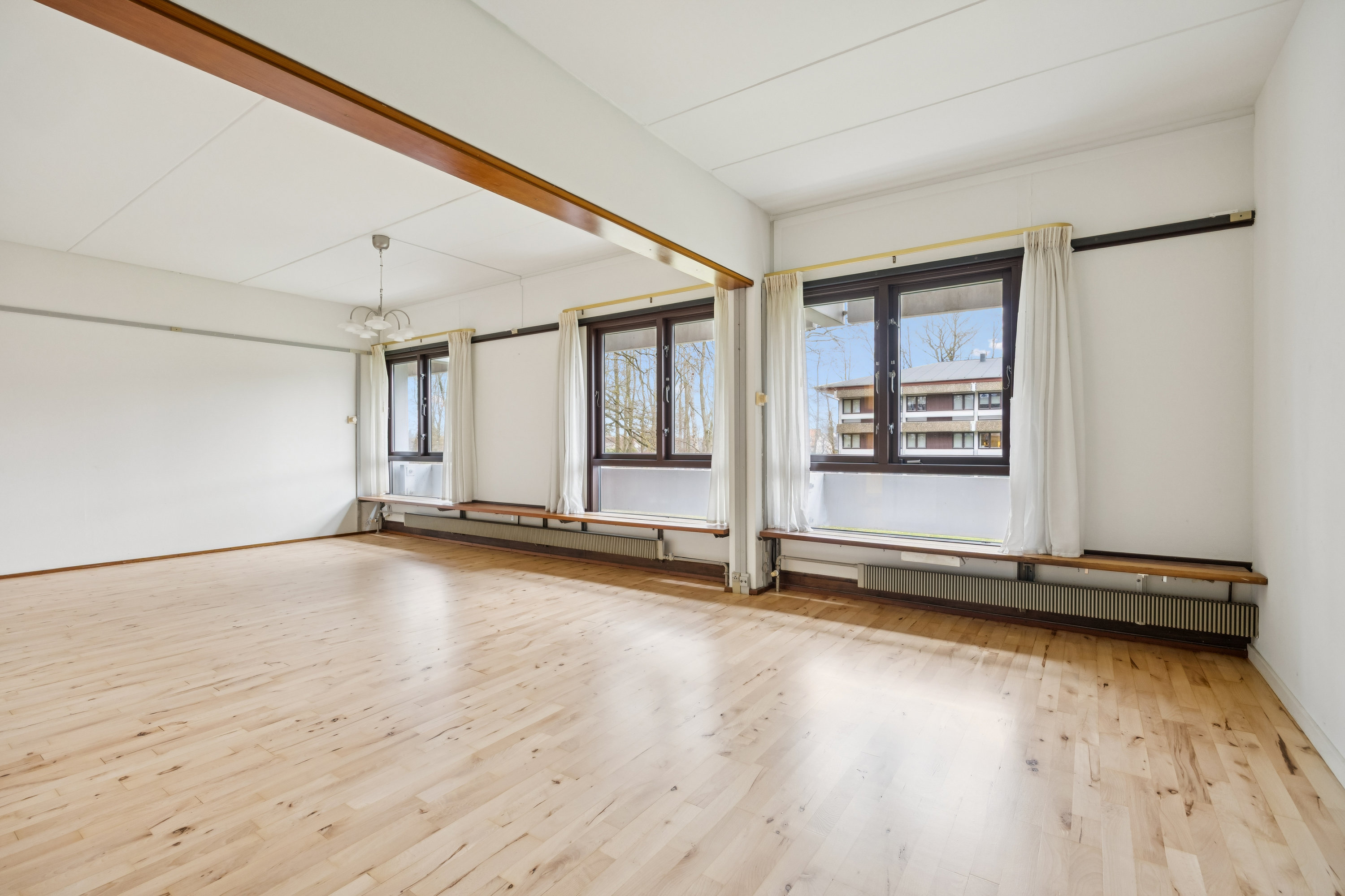 Fremhævet stue billede i fuldskærmstilstand. Billede af Sandmarksbo 1, 1. 111., 4600 Køge