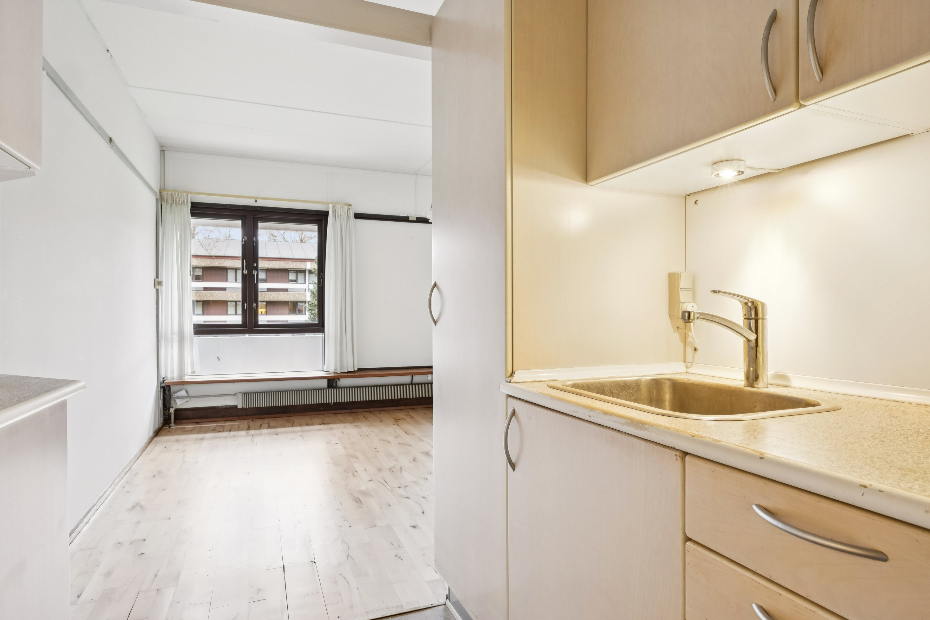 Fremhævet køkken billede i fuldskærmstilstand. Billede af Sandmarksbo 1, 1. 111., 4600 Køge