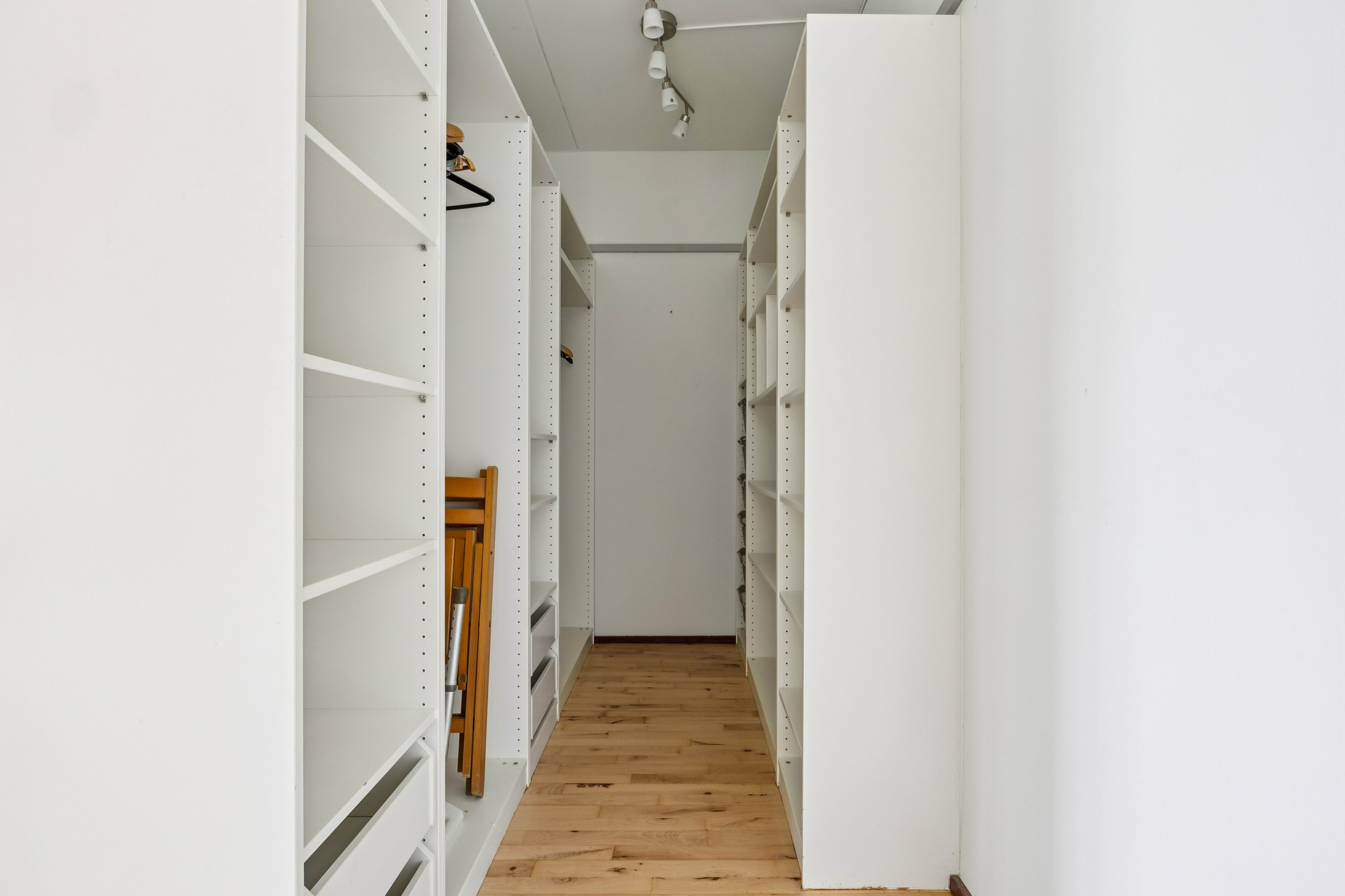 Fremhævet gang billede i fuldskærmstilstand. Billede af Sandmarksbo 1, 1. 111., 4600 Køge