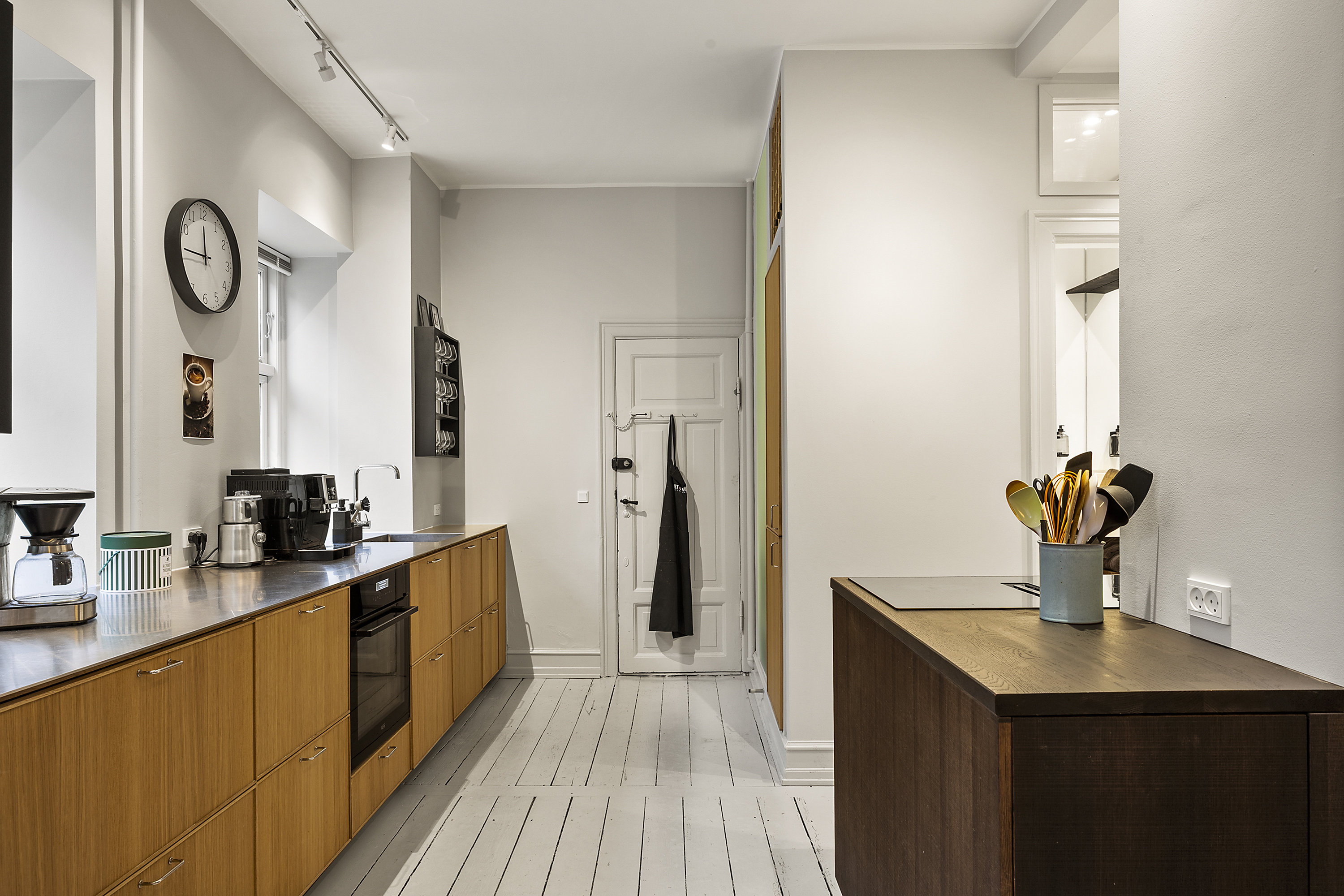 Fremhævet gang billede i fuldskærmstilstand. Billede af N.J. Fjords Alle 4, st.., 1957 Frederiksberg C