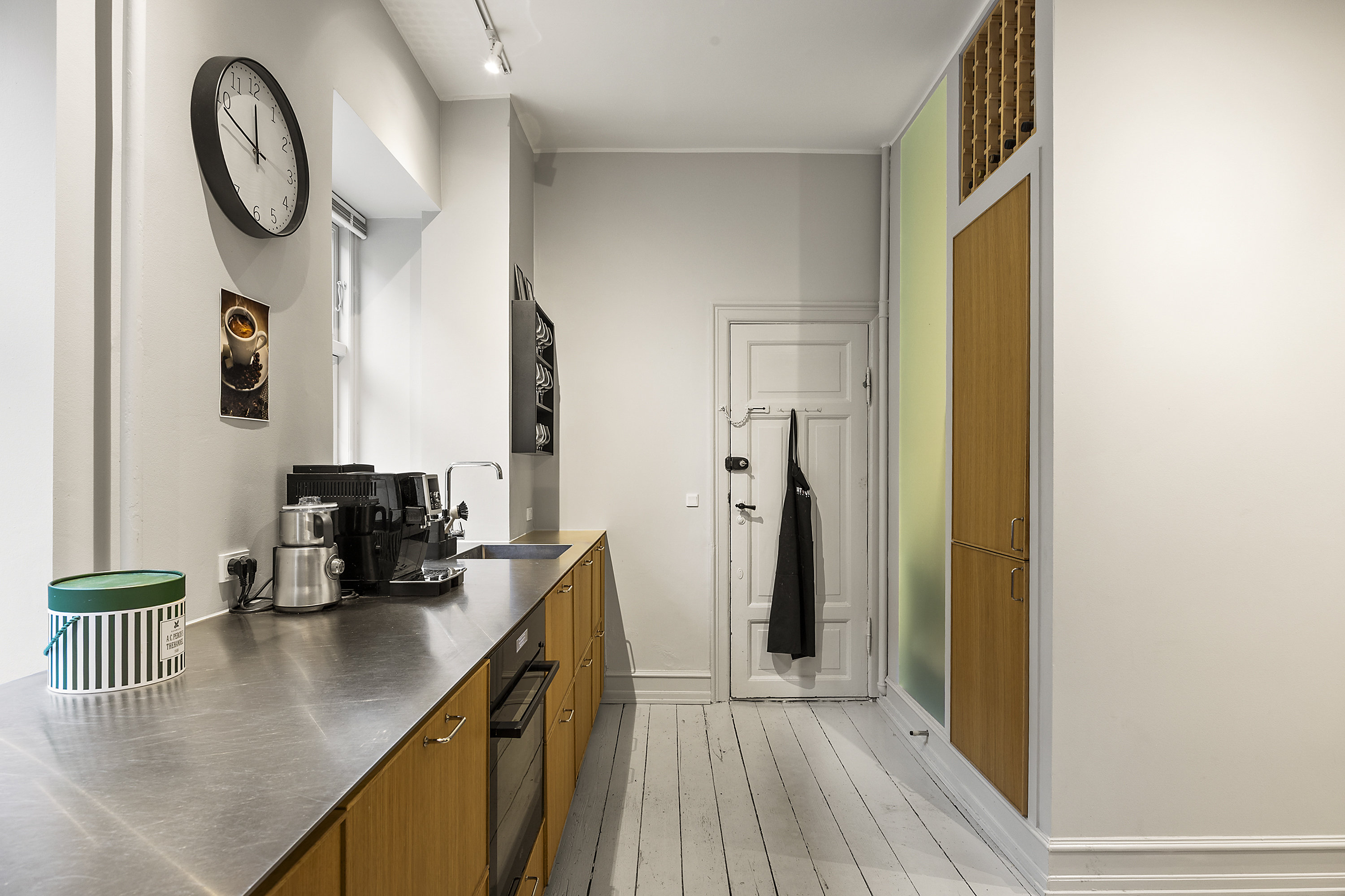 Fremhævet gang billede i fuldskærmstilstand. Billede af N.J. Fjords Alle 4, st.., 1957 Frederiksberg C