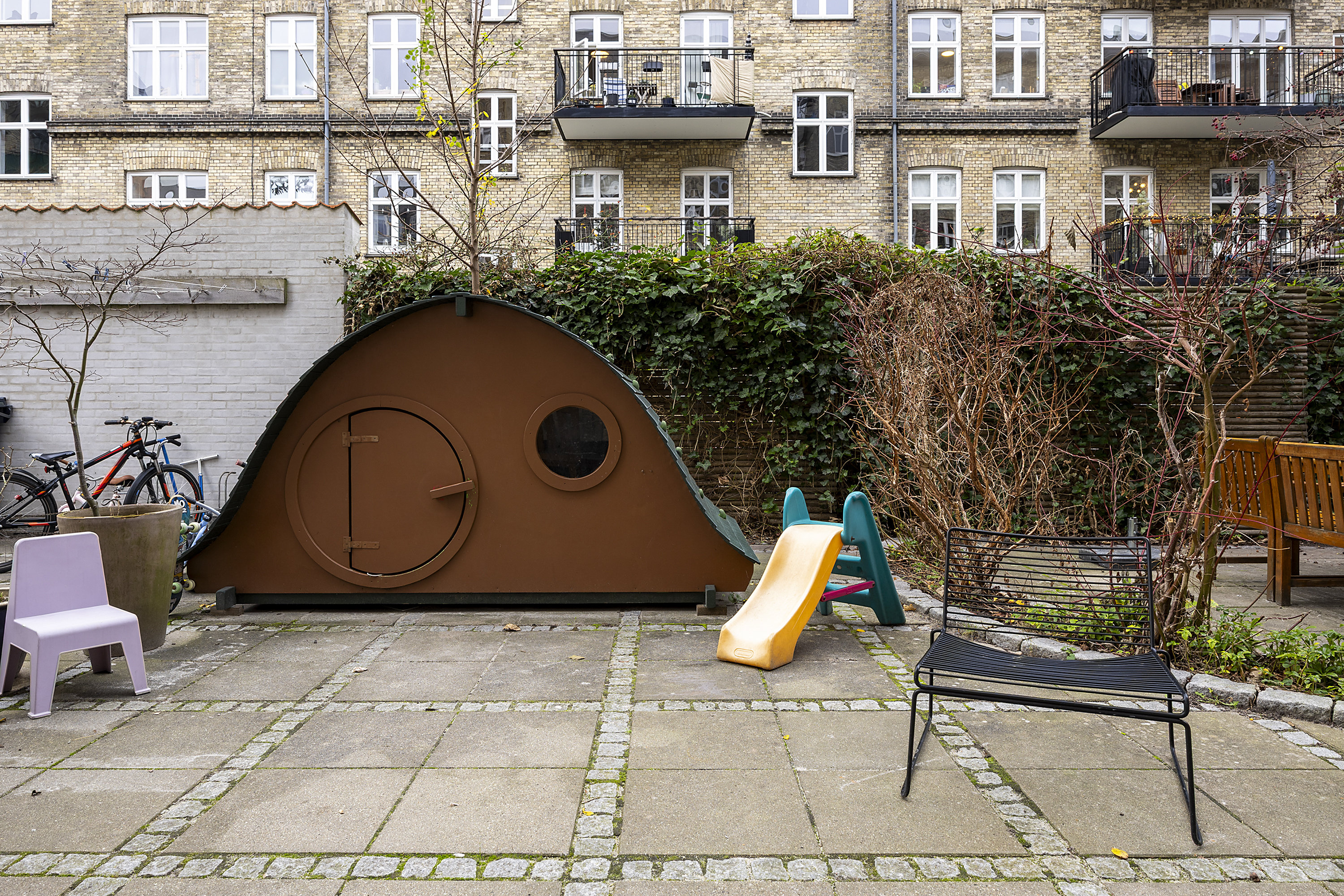 Fremhævet garage billede i fuldskærmstilstand. Billede af N.J. Fjords Alle 4, st.., 1957 Frederiksberg C