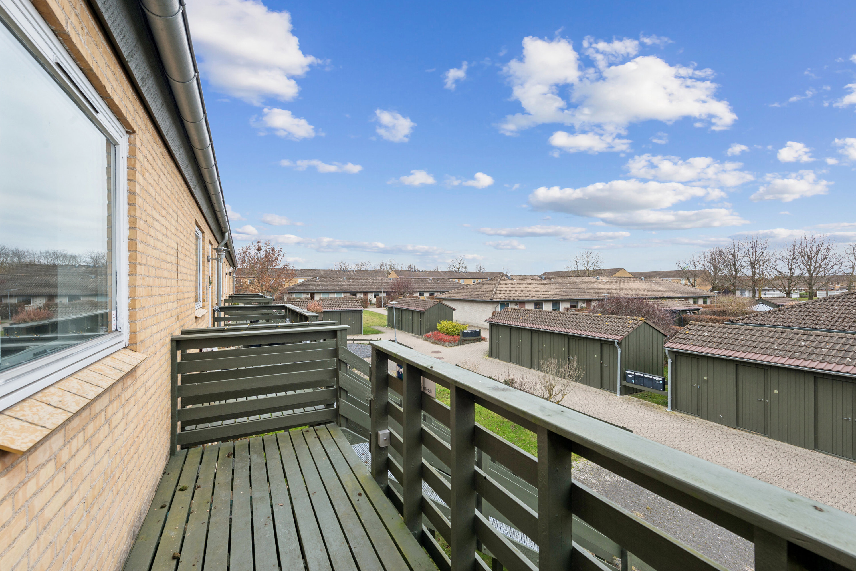Fremhævet tagterrasse billede i fuldskærmstilstand. Billede af Morbærhegnet 46, 2670 Greve
