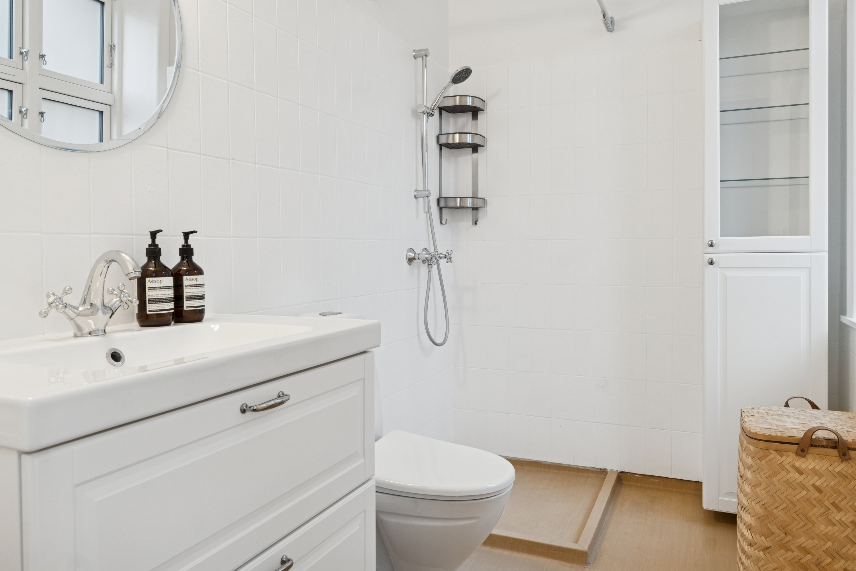 Fremhævet badeværelse billede i fuldskærmstilstand. Billede af Sankt Mortens Vej 1C, 4000 Roskilde