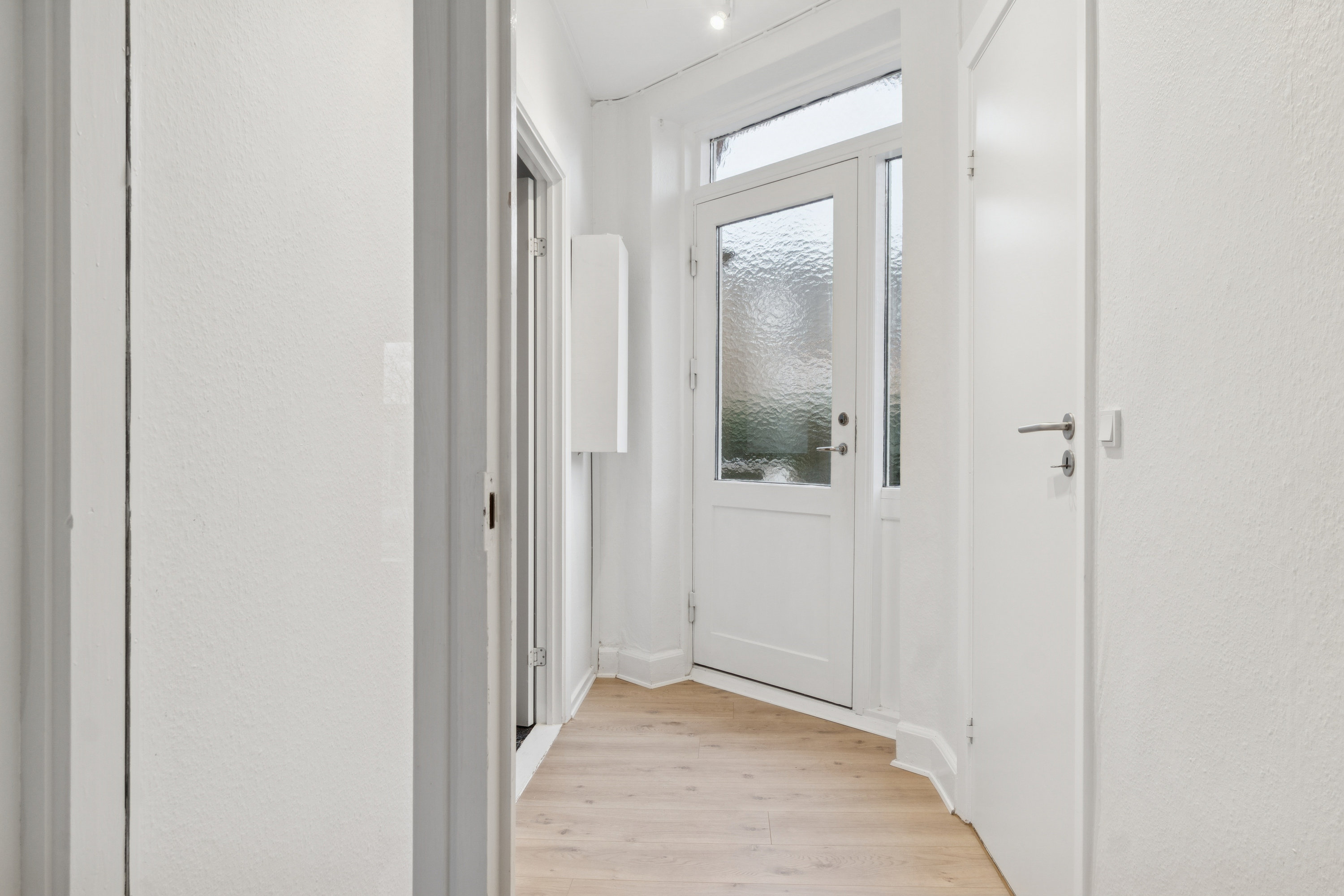 Fremhævet entre billede i fuldskærmstilstand. Billede af Sankt Mortens Vej 1C, 4000 Roskilde