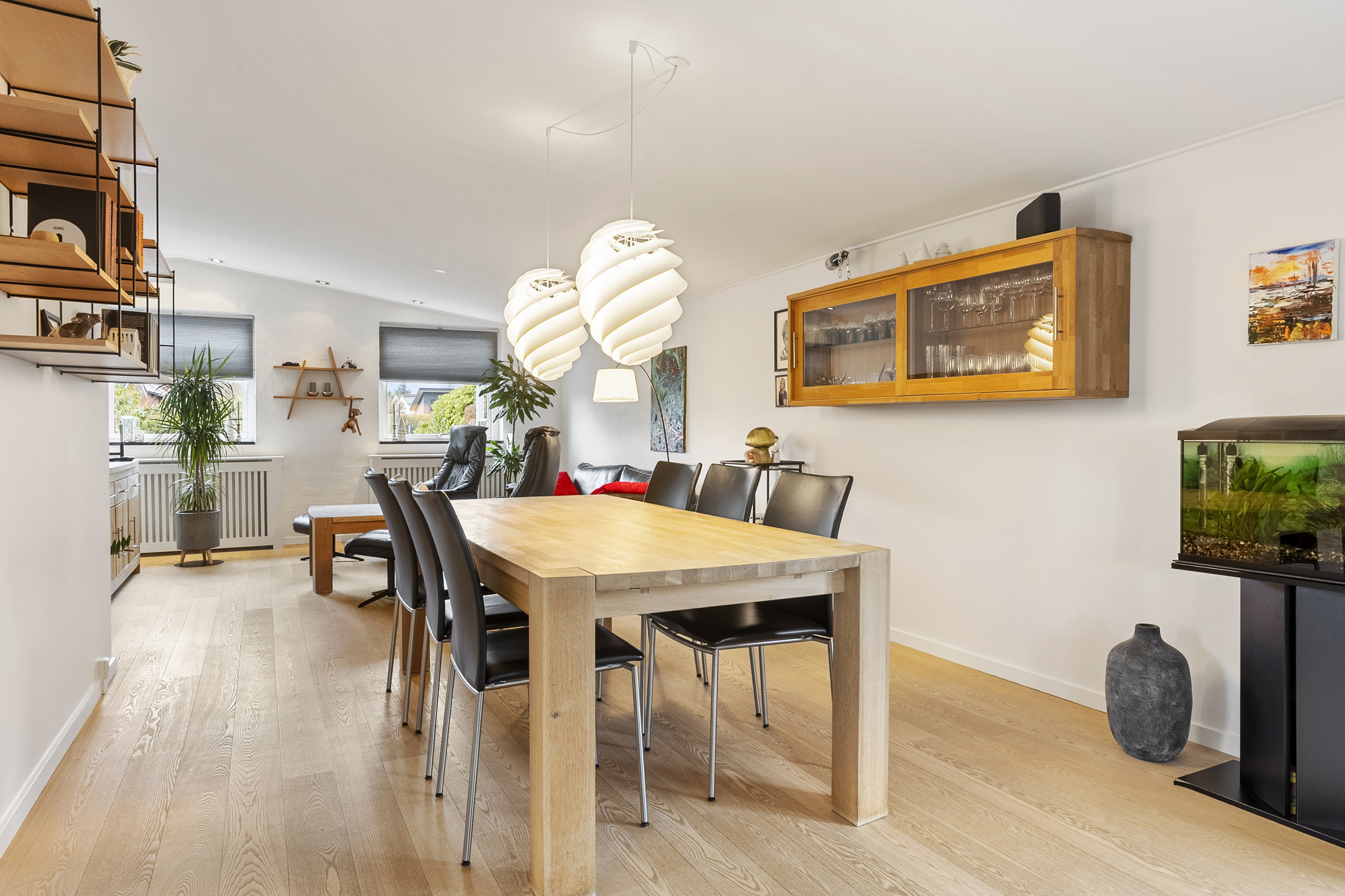 Fremhævet alrum billede i fuldskærmstilstand. Billede af Svalevej 26, 6600 Vejen