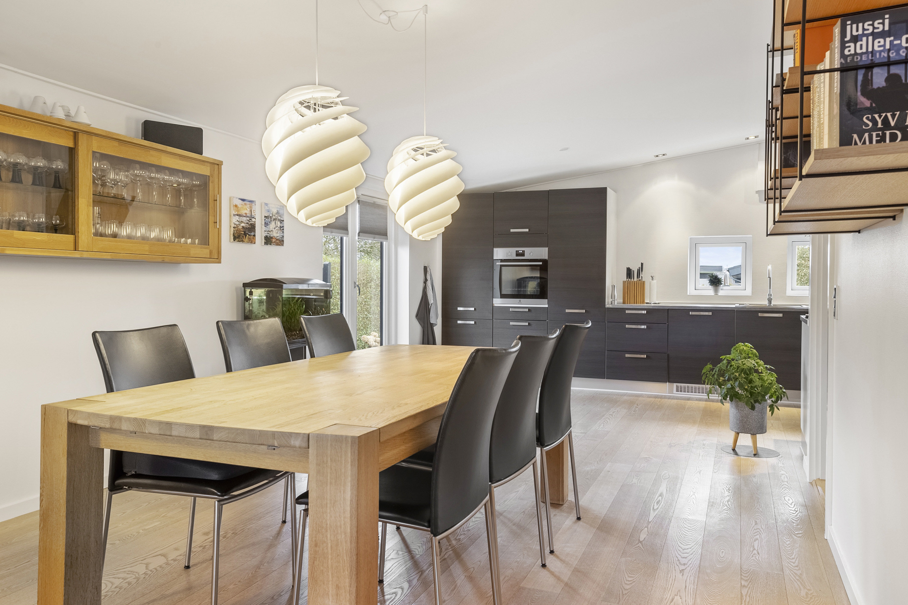 Fremhævet alrum billede i fuldskærmstilstand. Billede af Svalevej 26, 6600 Vejen