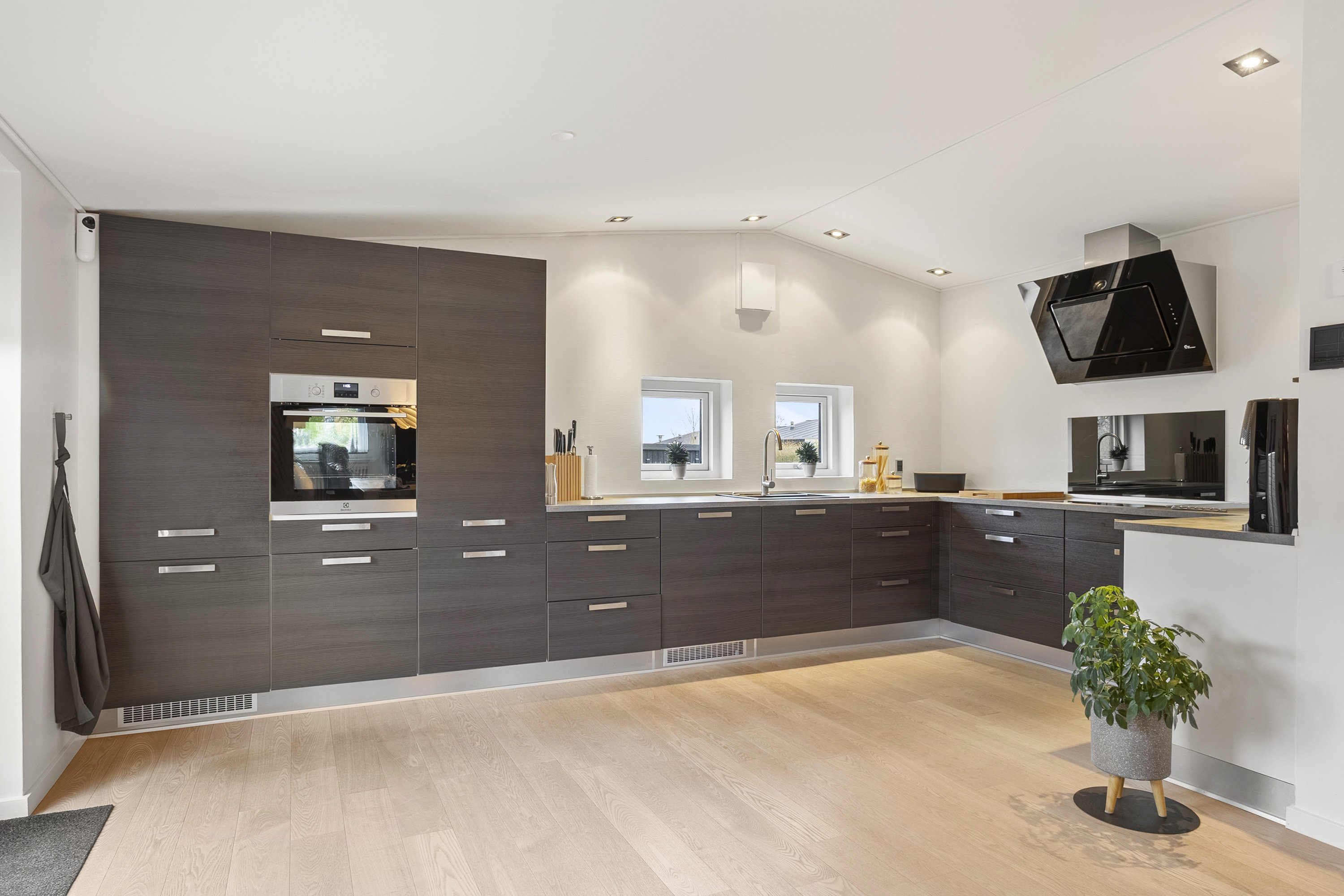 Fremhævet køkken billede i fuldskærmstilstand. Billede af Svalevej 26, 6600 Vejen