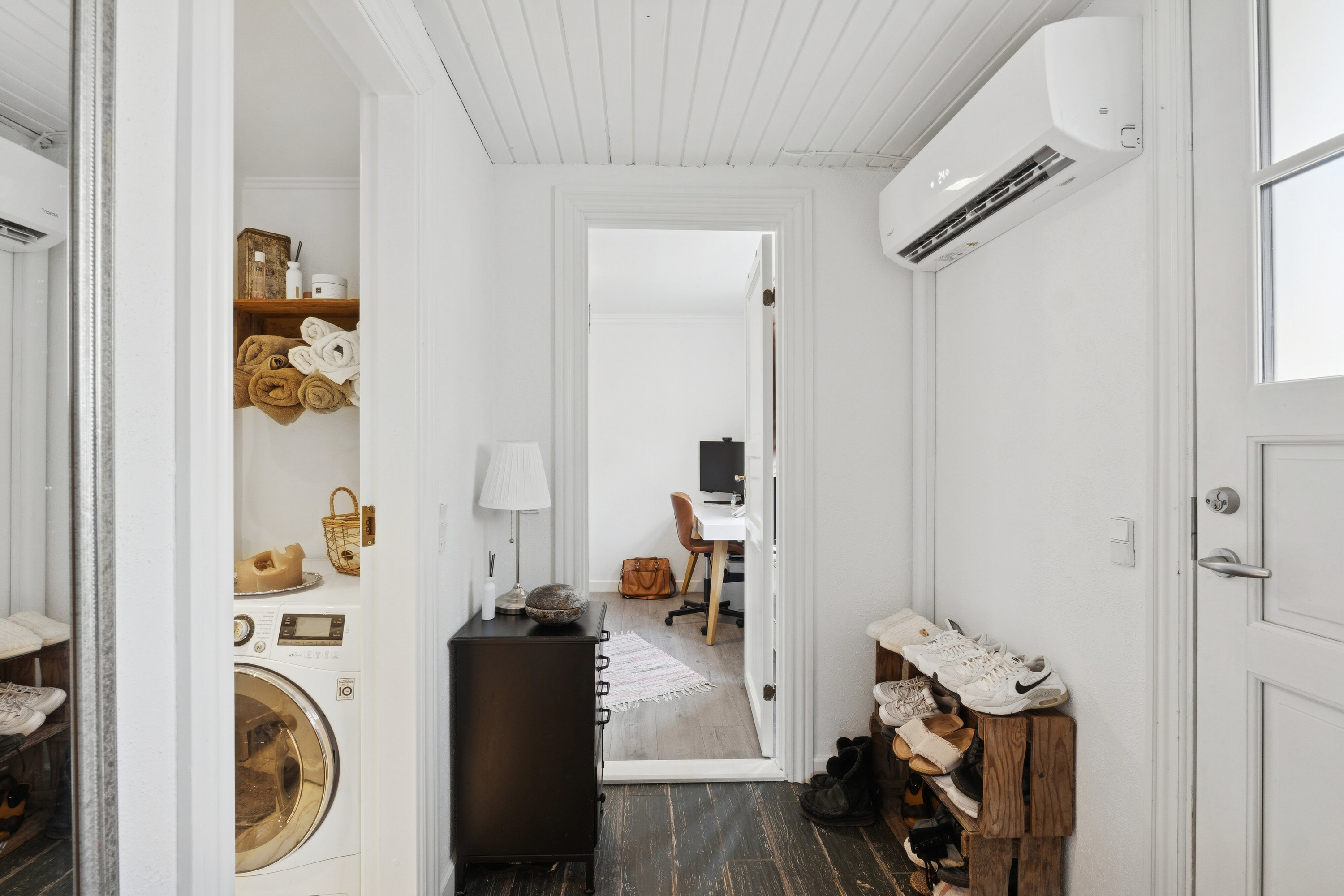 Miniaturebillede 1: gang. Billede af Højelsevej 24, 4600 Køge