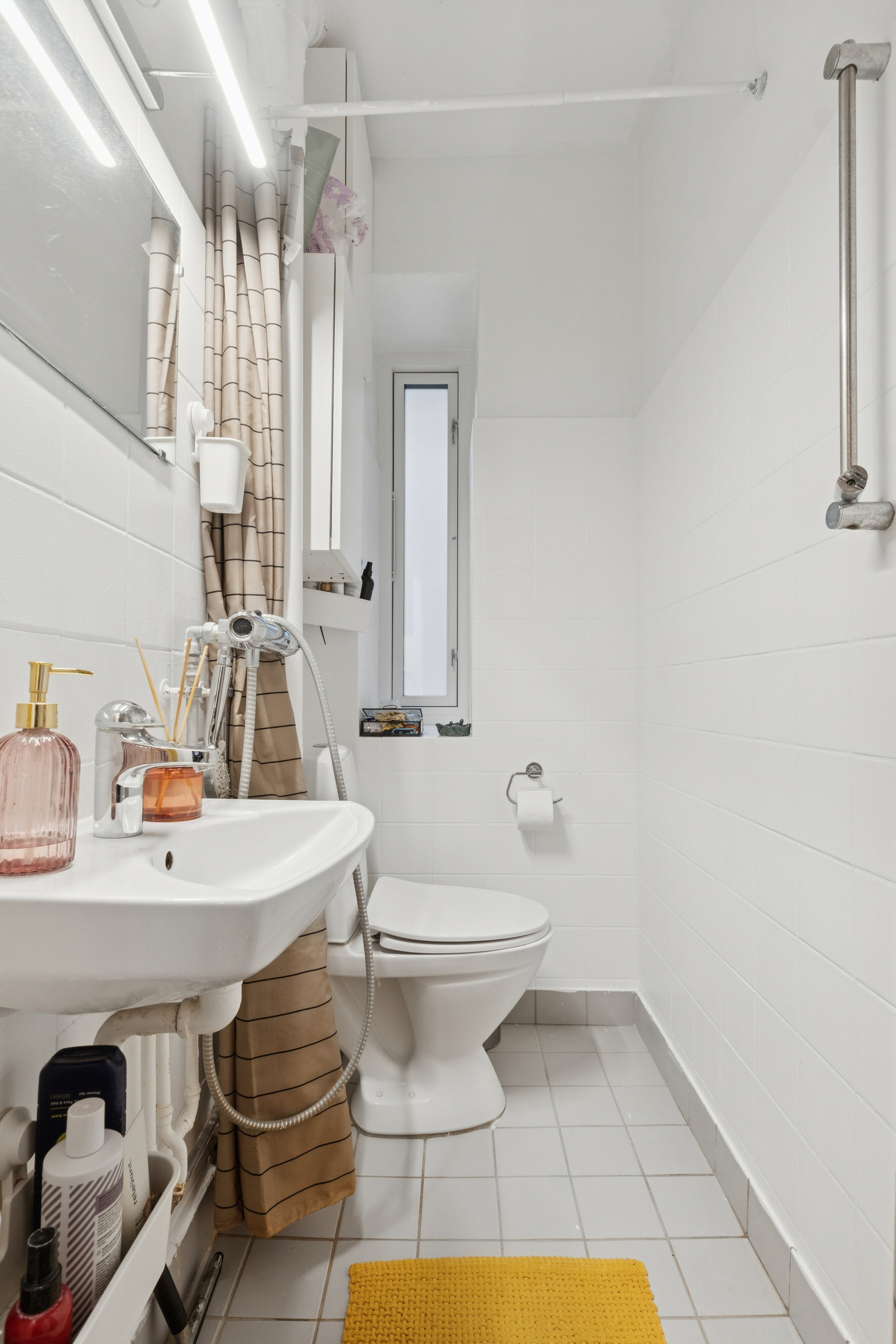 Fremhævet badeværelse billede i fuldskærmstilstand. Billede af Caprivej 9, st.. th., 2300 København S