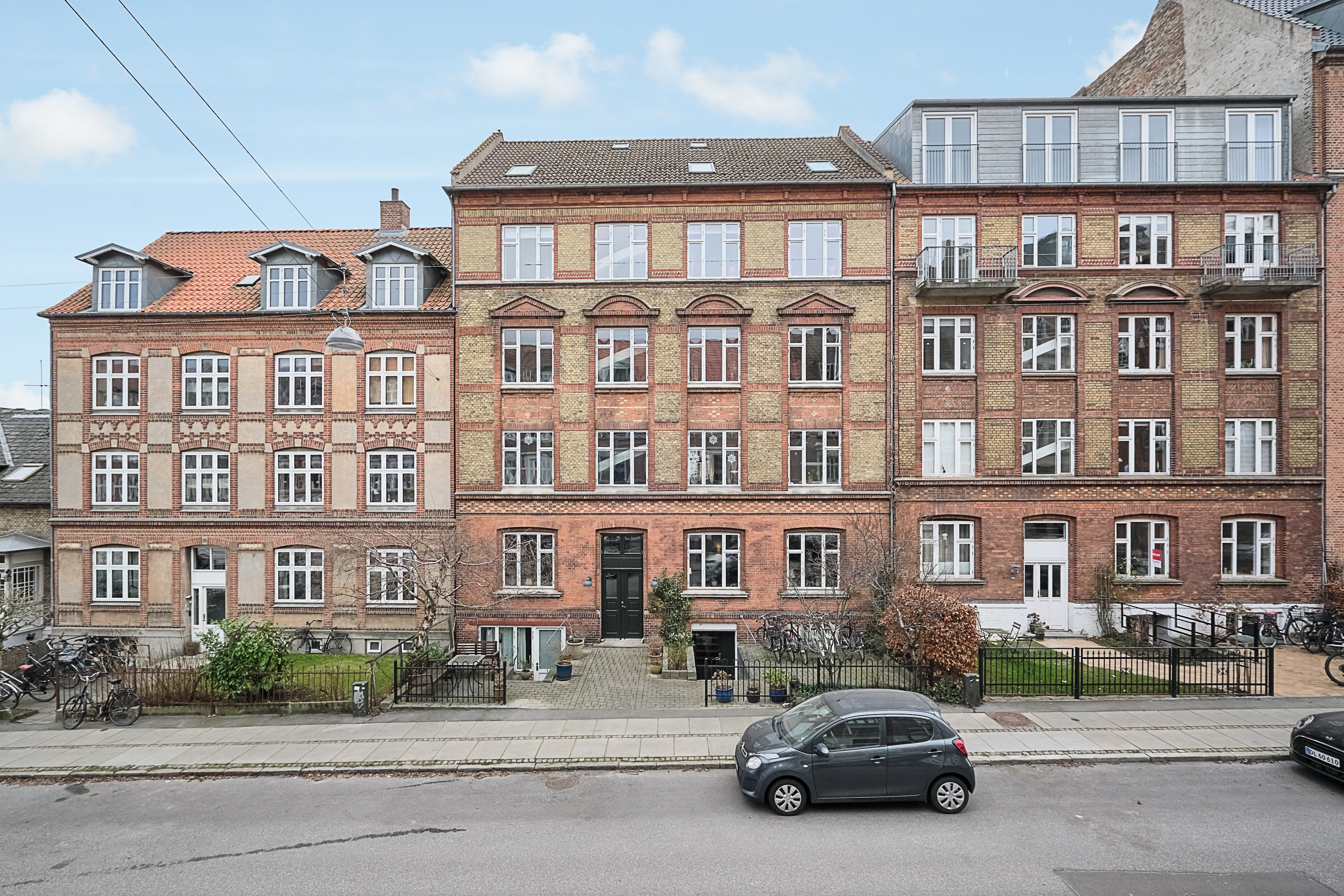 Fremhævet facade billede i fuldskærmstilstand. Billede af Heibergsgade 21, 2., 8000 Aarhus C