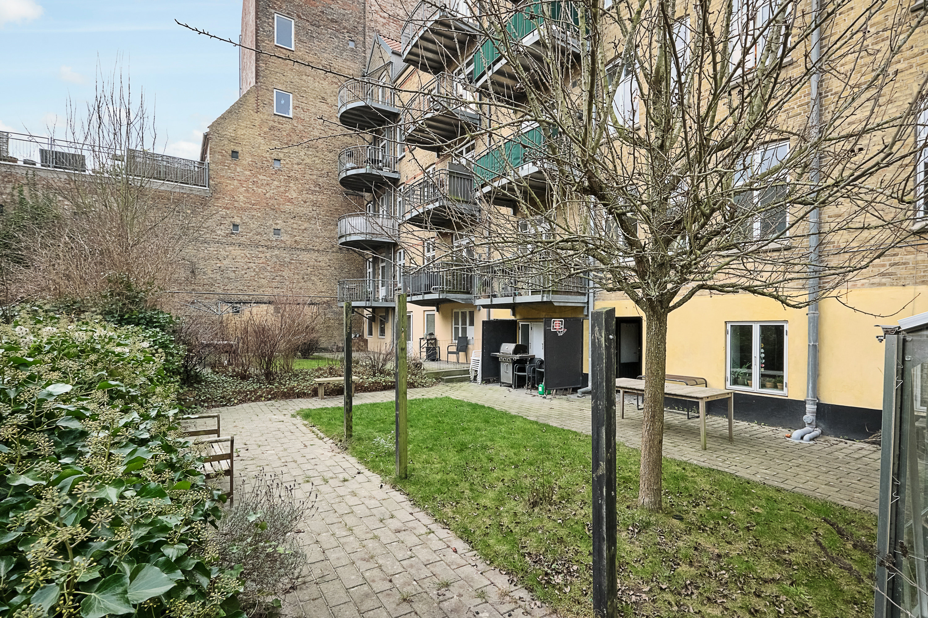 Fremhævet gårdmiljø billede i fuldskærmstilstand. Billede af Heibergsgade 21, 2., 8000 Aarhus C