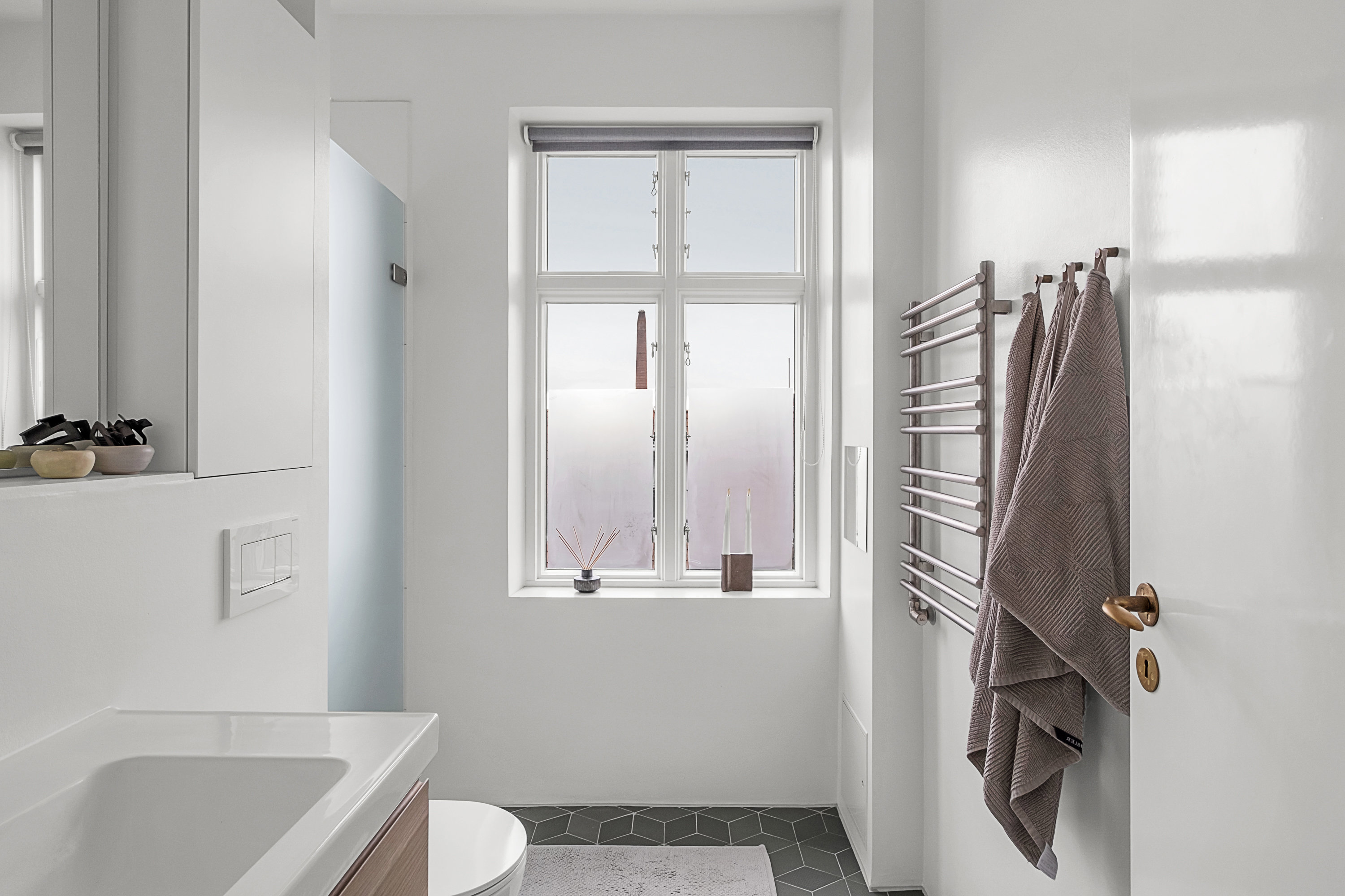 Fremhævet badeværelse billede i fuldskærmstilstand. Billede af Heibergsgade 21, 2., 8000 Aarhus C