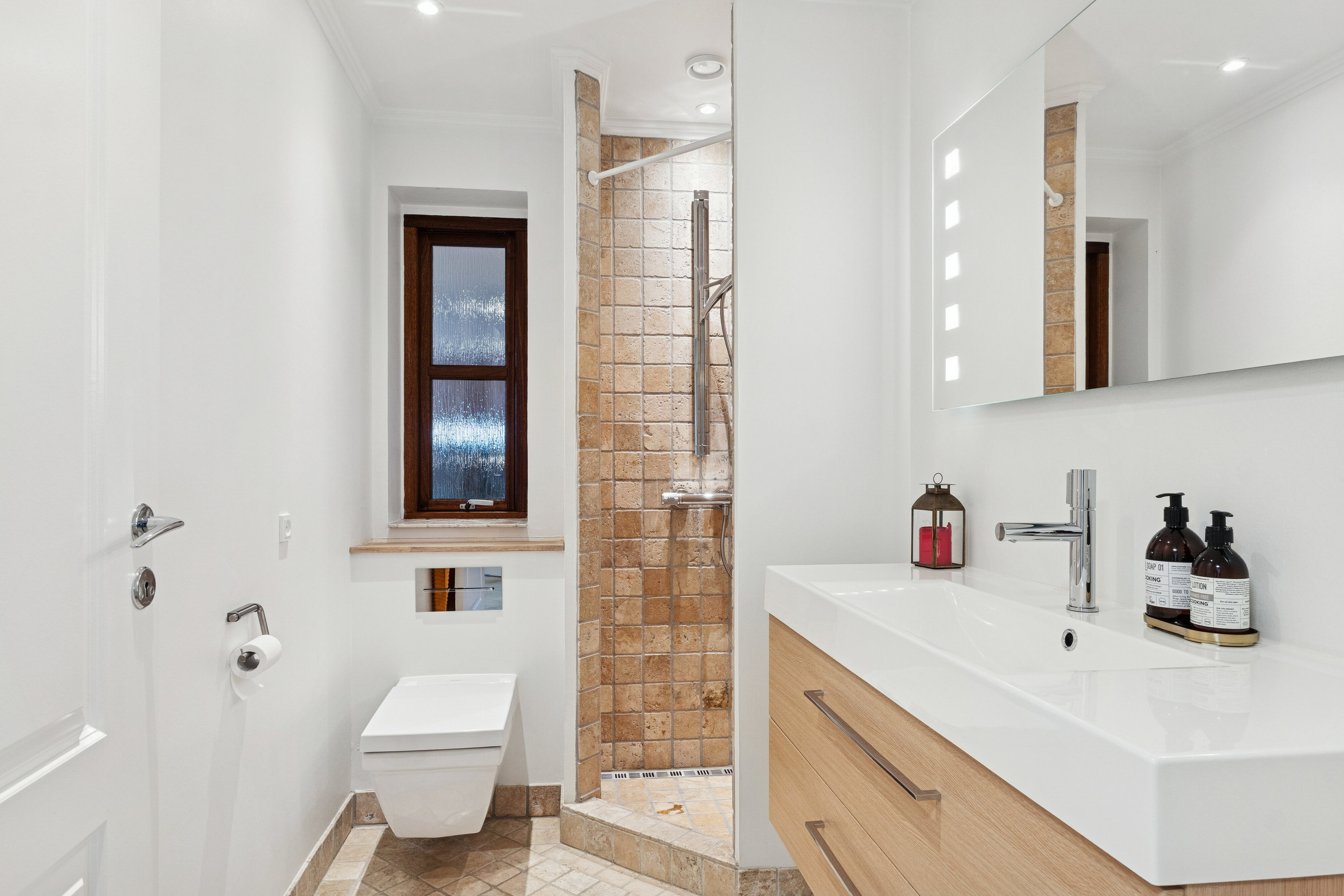 Fremhævet badeværelse billede i fuldskærmstilstand. Billede af Dalsvinget 5, Dalby, 4690 Haslev