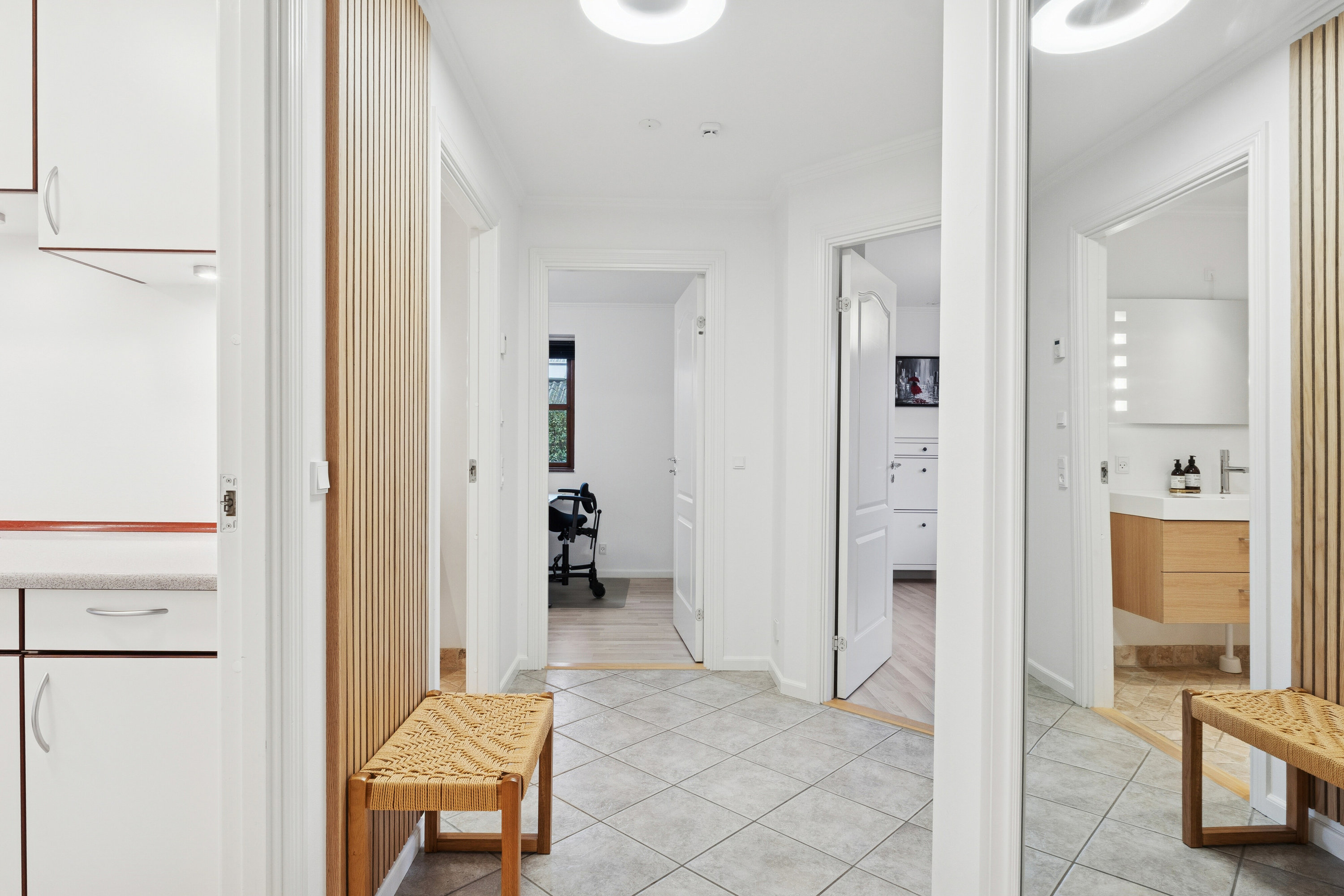 Fremhævet gang billede i fuldskærmstilstand. Billede af Dalsvinget 5, Dalby, 4690 Haslev