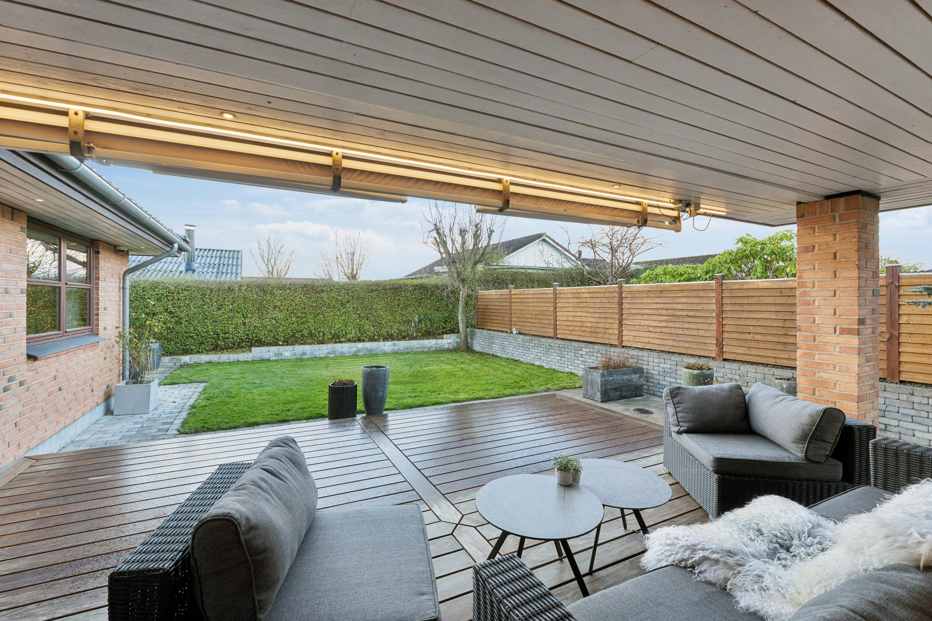 Fremhævet overdækket terrasse billede i fuldskærmstilstand. Billede af Dalsvinget 5, Dalby, 4690 Haslev