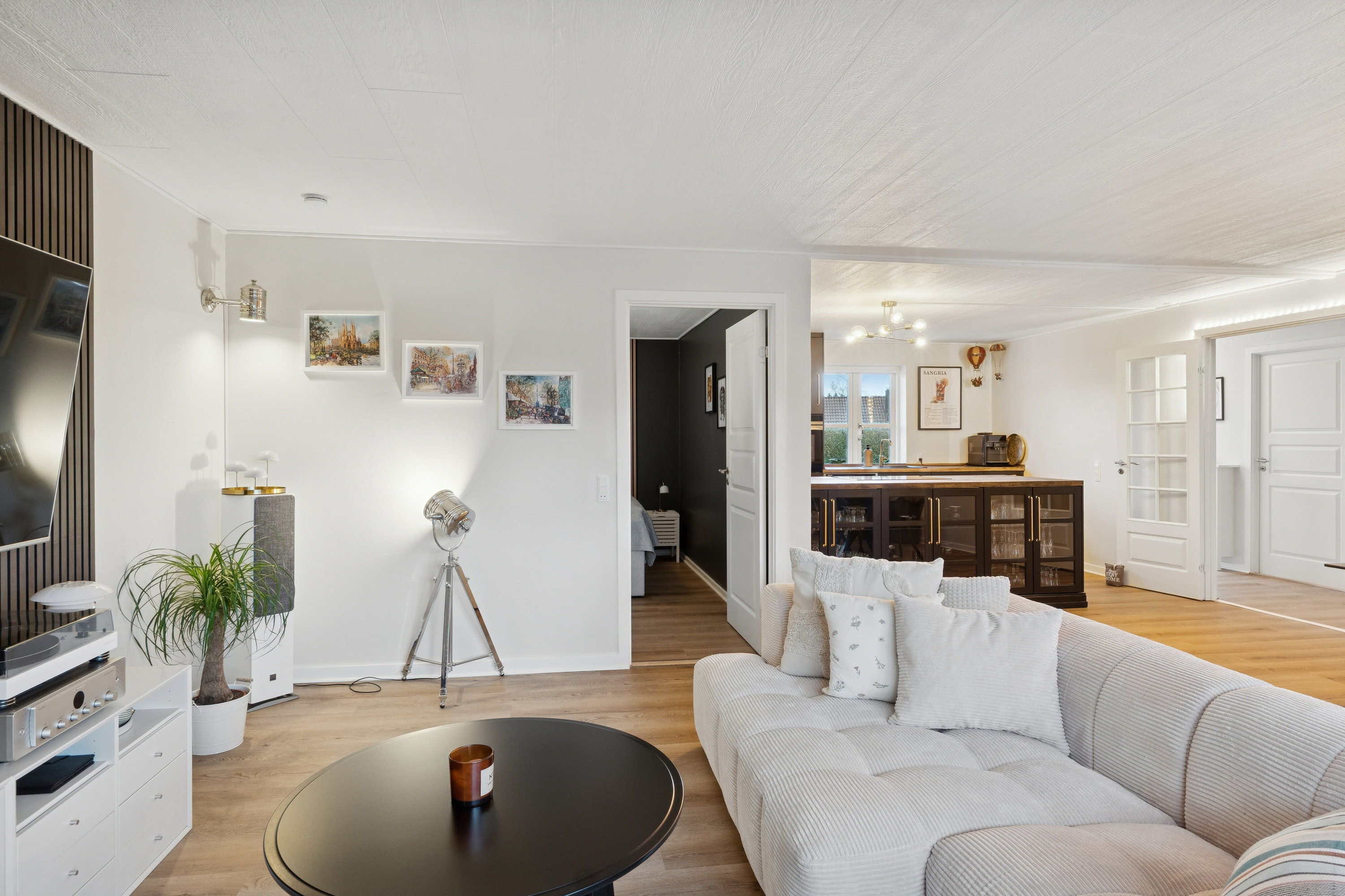 Fremhævet stue billede i fuldskærmstilstand. Billede af Ternesøparken 39, Terslev, 4690 Haslev