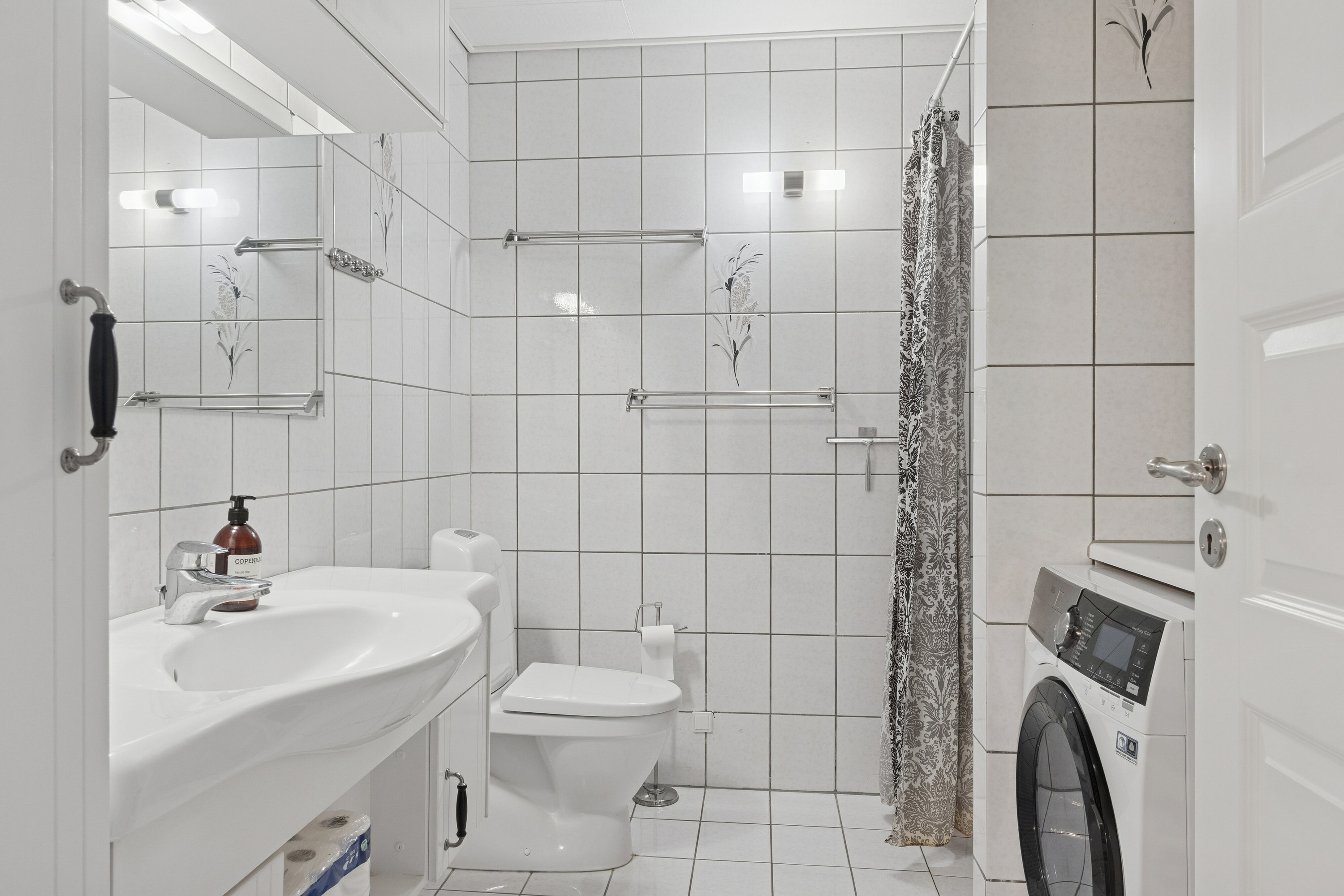 Fremhævet badeværelse billede i fuldskærmstilstand. Billede af Ternesøparken 39, Terslev, 4690 Haslev