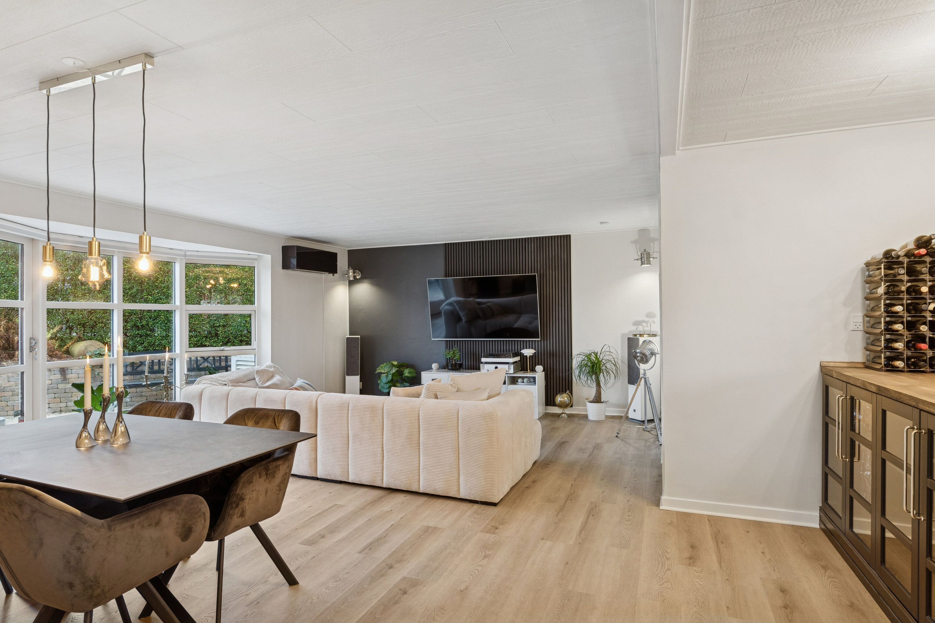 Fremhævet spisestue billede i fuldskærmstilstand. Billede af Ternesøparken 39, Terslev, 4690 Haslev