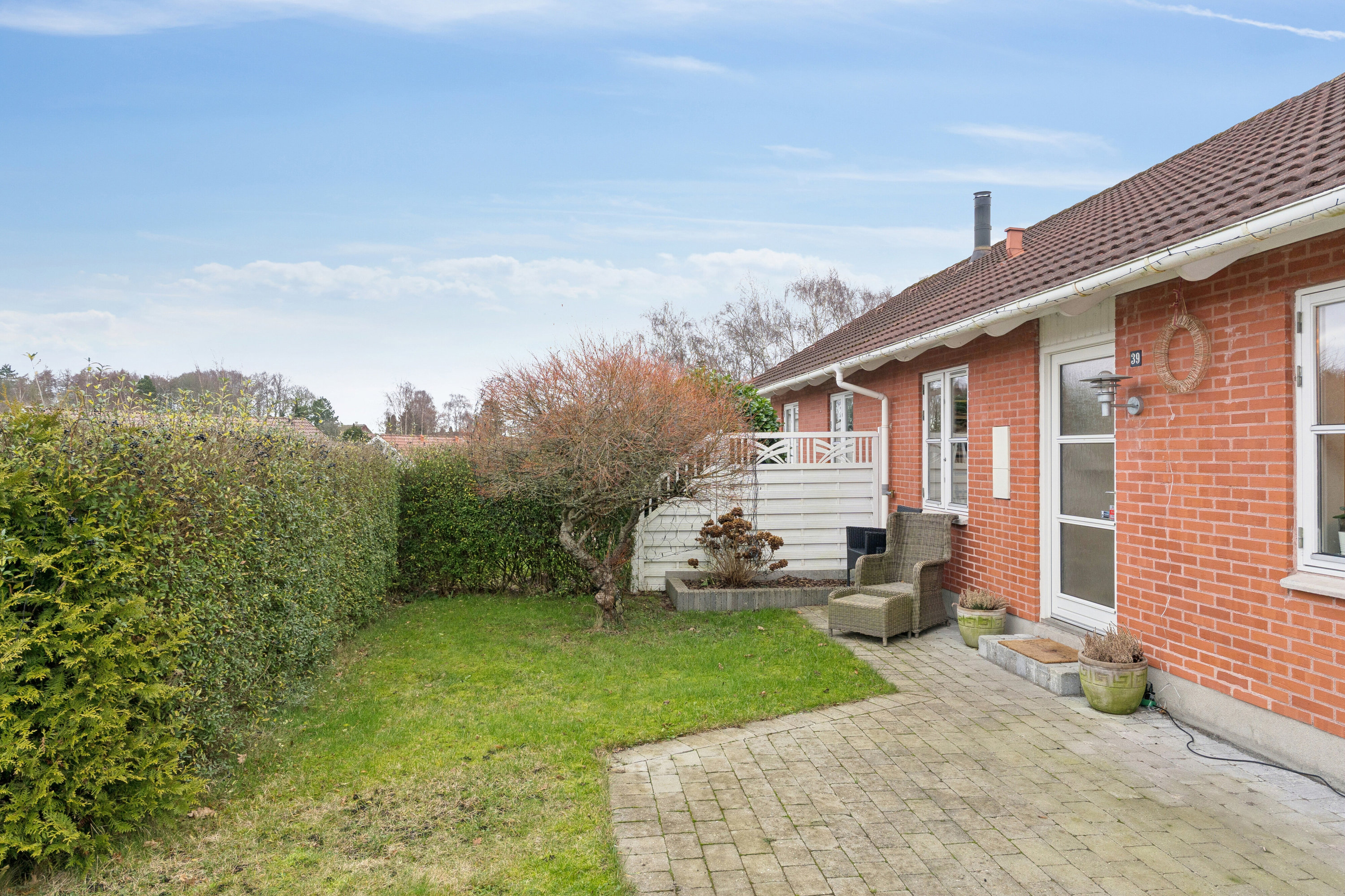 Fremhævet set fra haven billede i fuldskærmstilstand. Billede af Ternesøparken 39, Terslev, 4690 Haslev