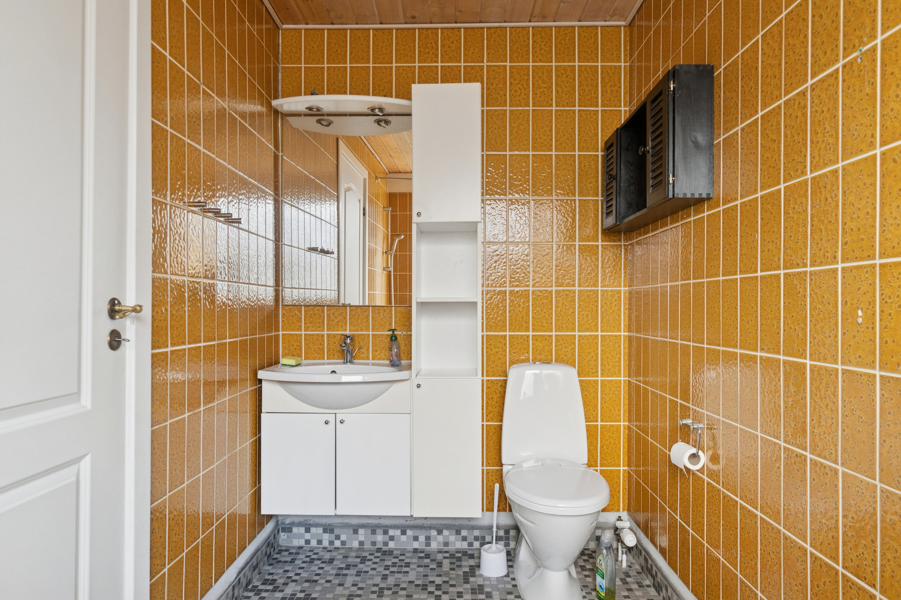 Fremhævet badeværelse billede i fuldskærmstilstand. Billede af Bymarken 54, 4490 Jerslev Sjælland