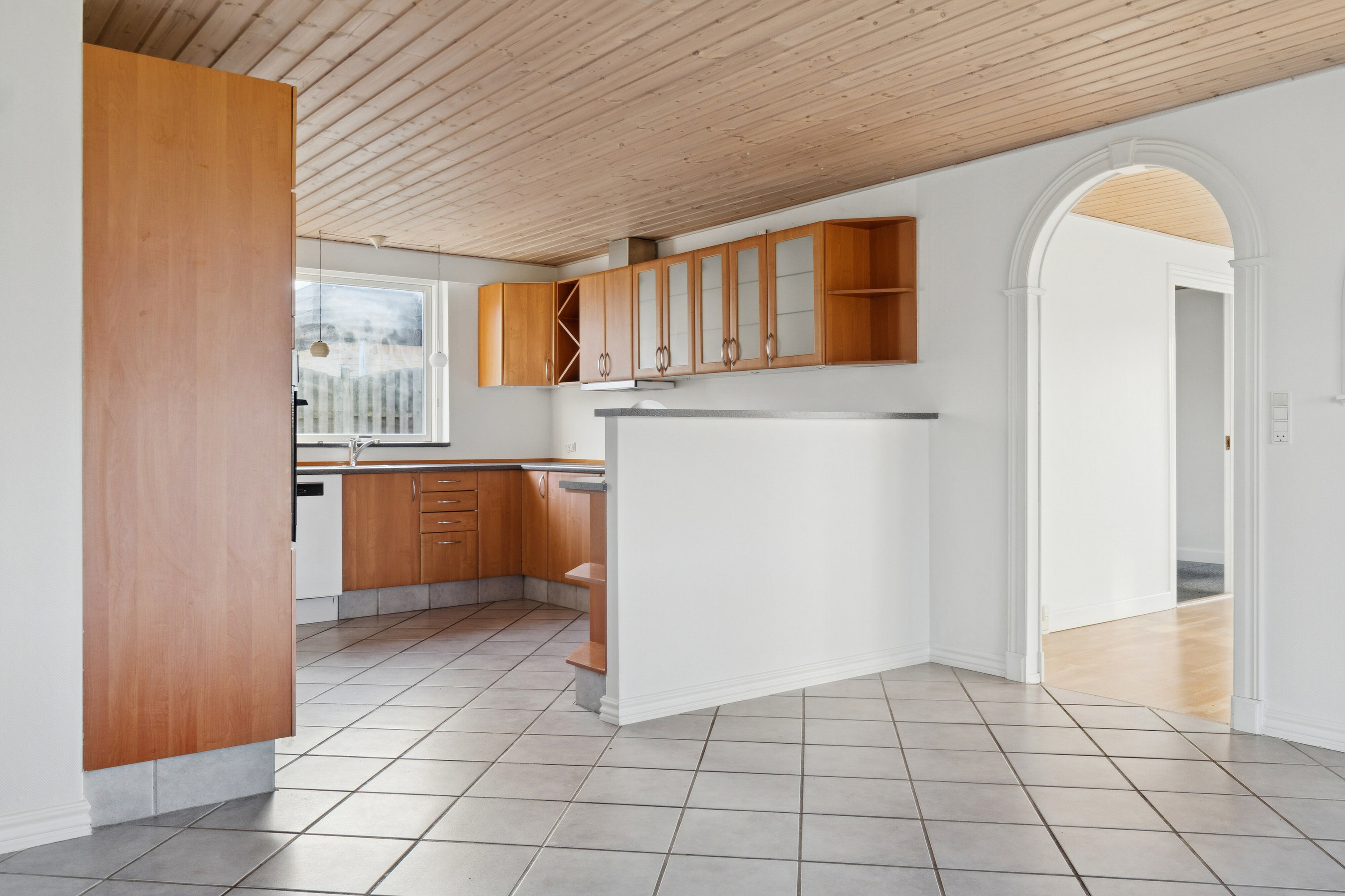 Fremhævet køkken billede i fuldskærmstilstand. Billede af Bymarken 54, 4490 Jerslev Sjælland