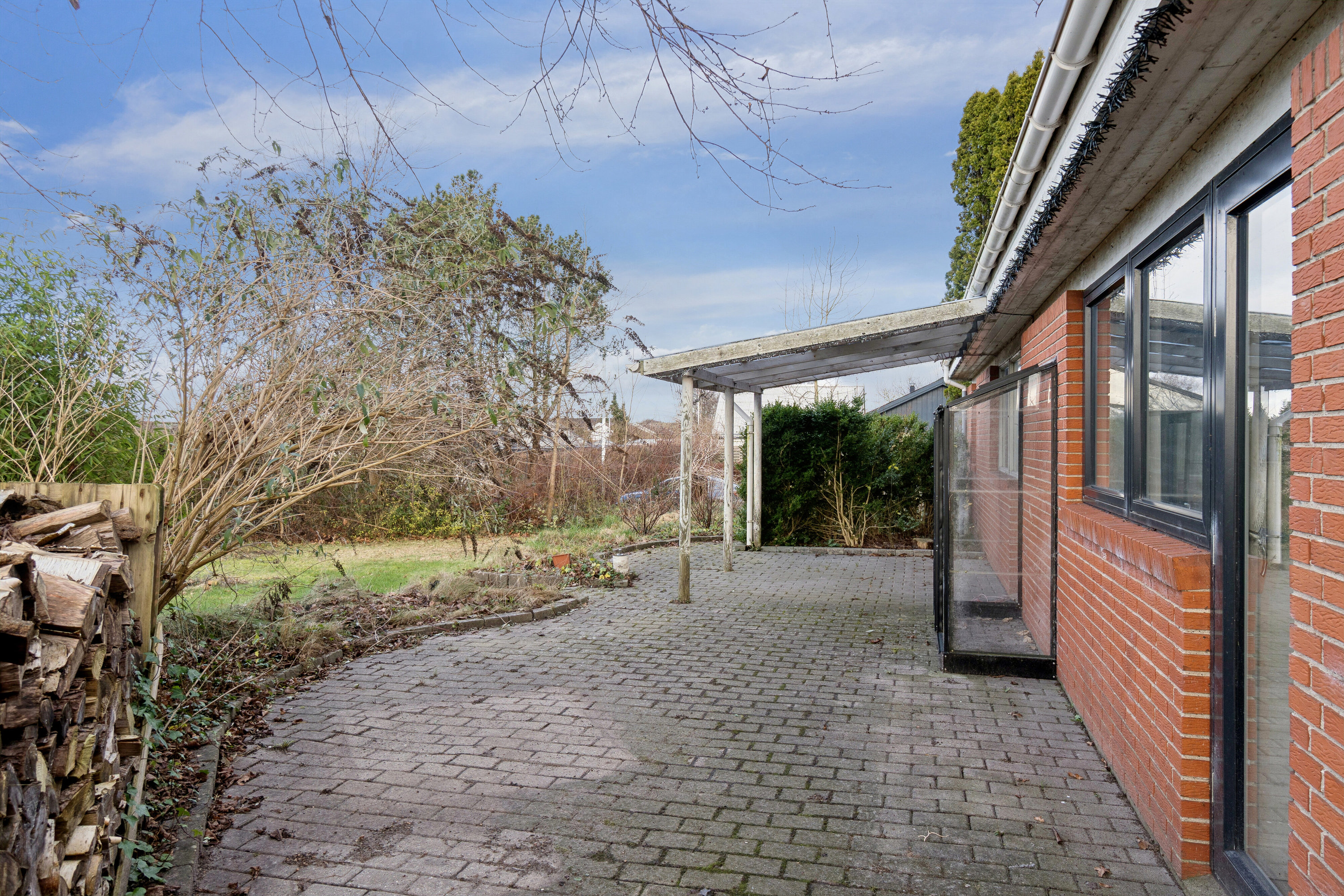 Fremhævet udendørs billede i fuldskærmstilstand. Billede af Bymarken 54, 4490 Jerslev Sjælland