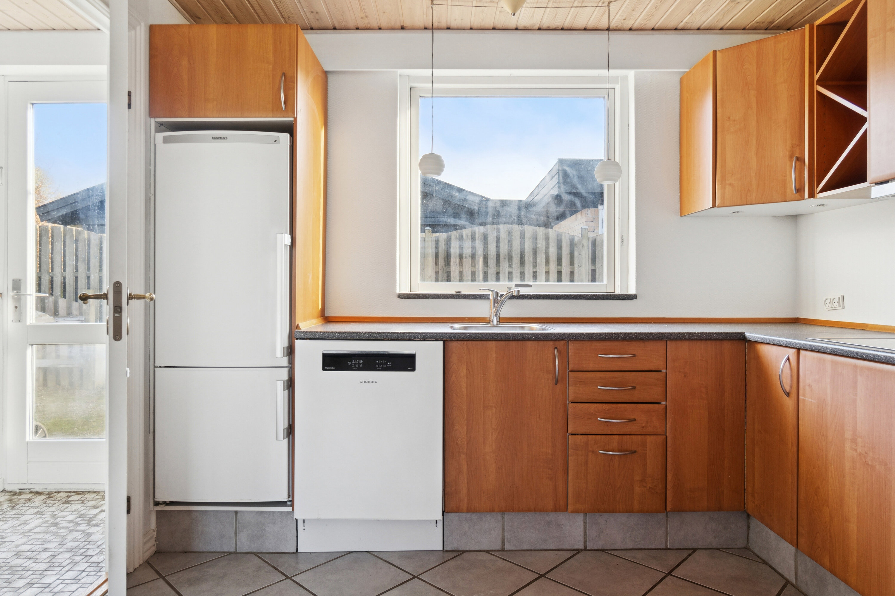 Fremhævet køkken billede i fuldskærmstilstand. Billede af Bymarken 54, 4490 Jerslev Sjælland