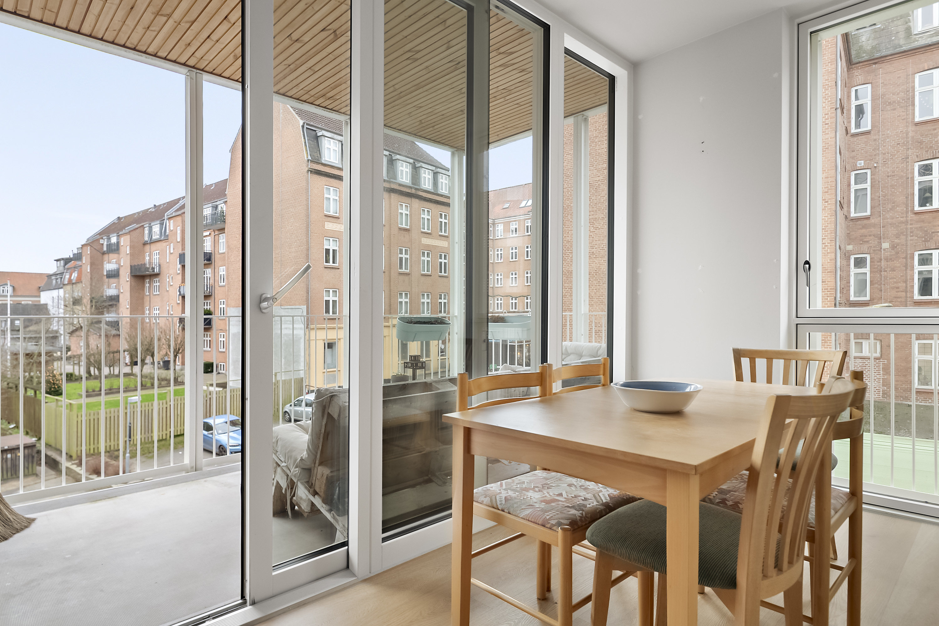 Fremhævet spisestue billede i fuldskærmstilstand. Billede af Edouard Suensons Gade 10, 2. 1., Trøjborg, 8200 Aarhus N