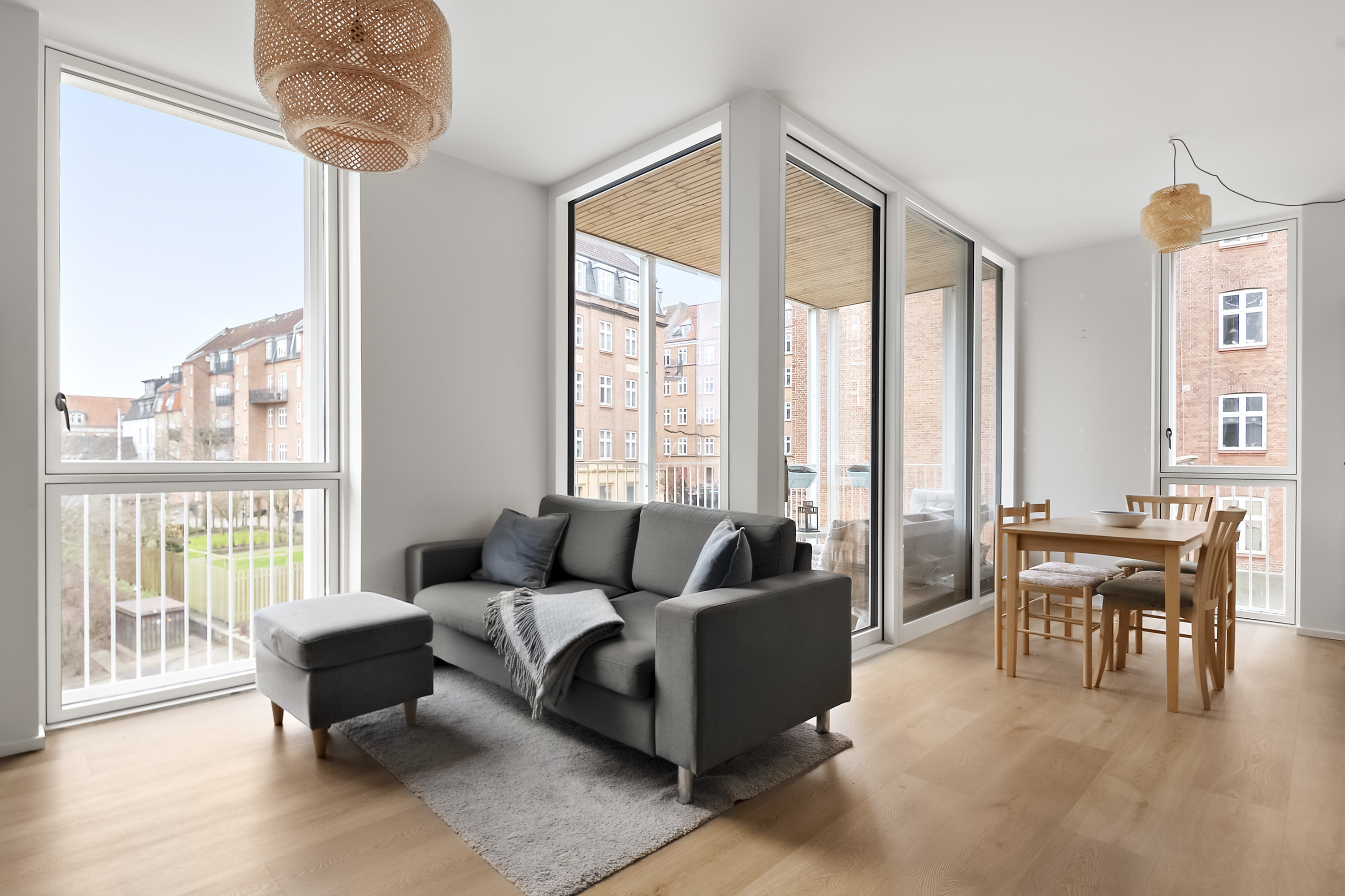 Fremhævet stue billede i fuldskærmstilstand. Billede af Edouard Suensons Gade 10, 2. 1., Trøjborg, 8200 Aarhus N