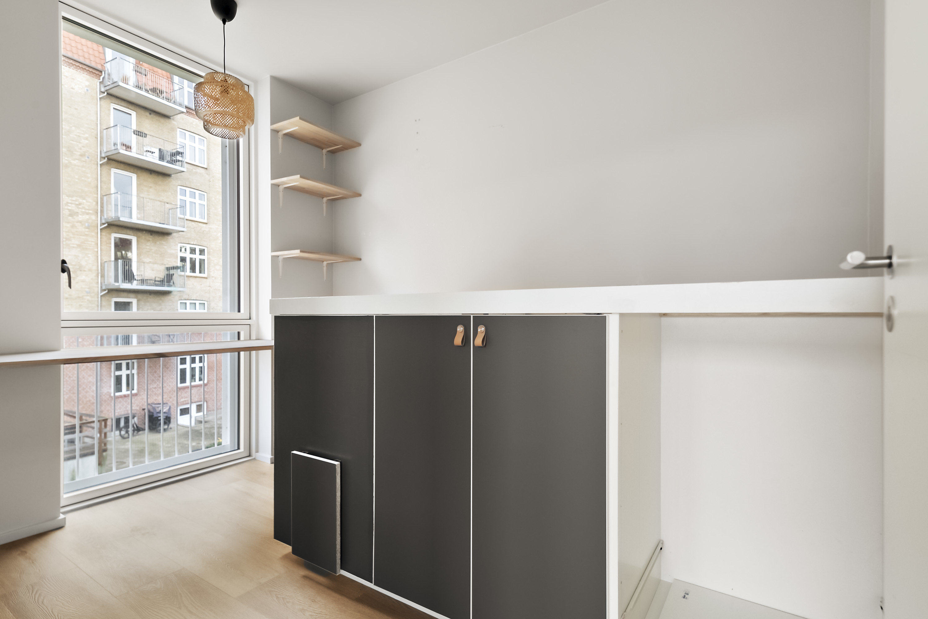 Fremhævet værelse billede i fuldskærmstilstand. Billede af Edouard Suensons Gade 10, 2. 1., Trøjborg, 8200 Aarhus N