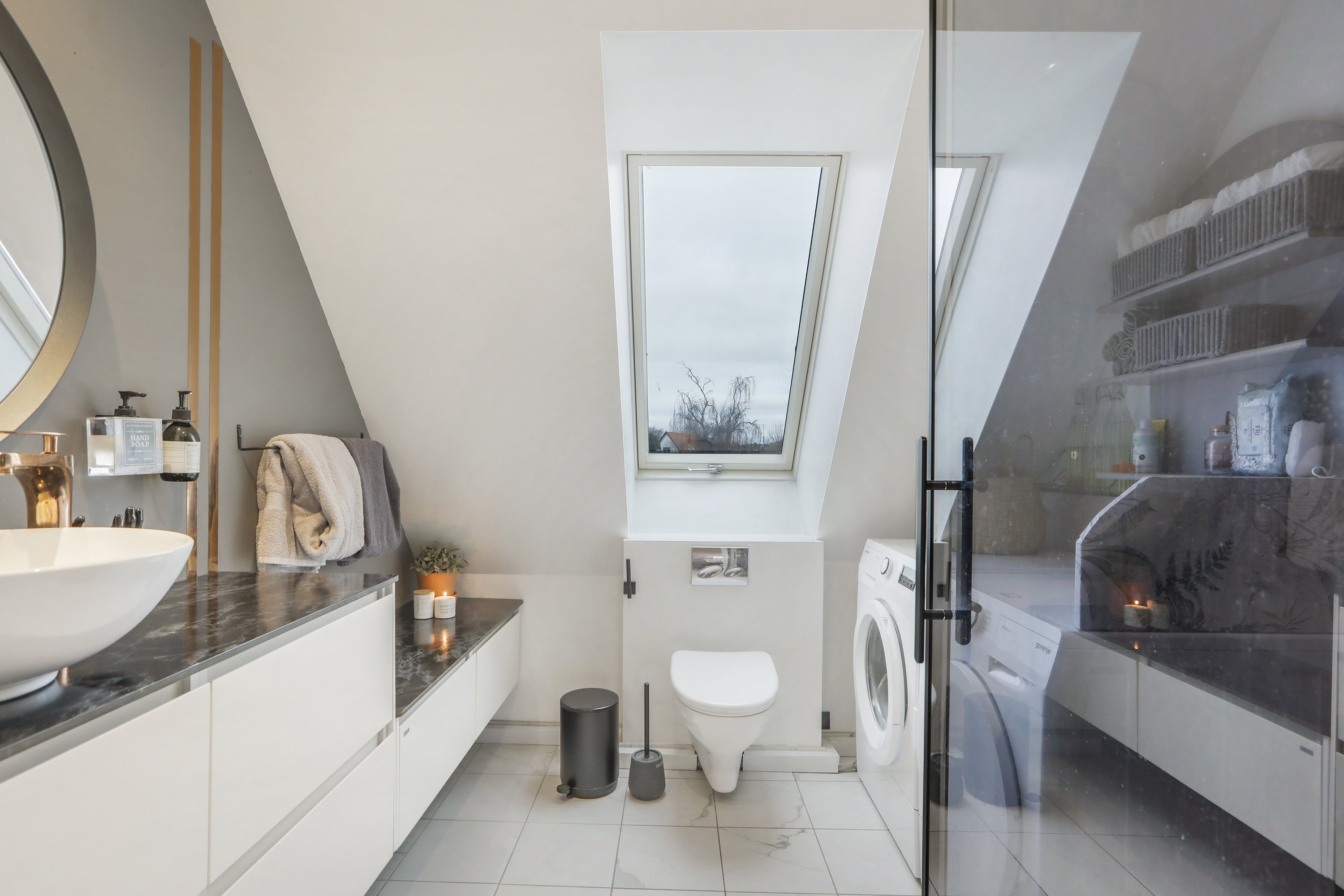 Fremhævet  billede i fuldskærmstilstand. Billede af Engsletten 10A, 2300 København S