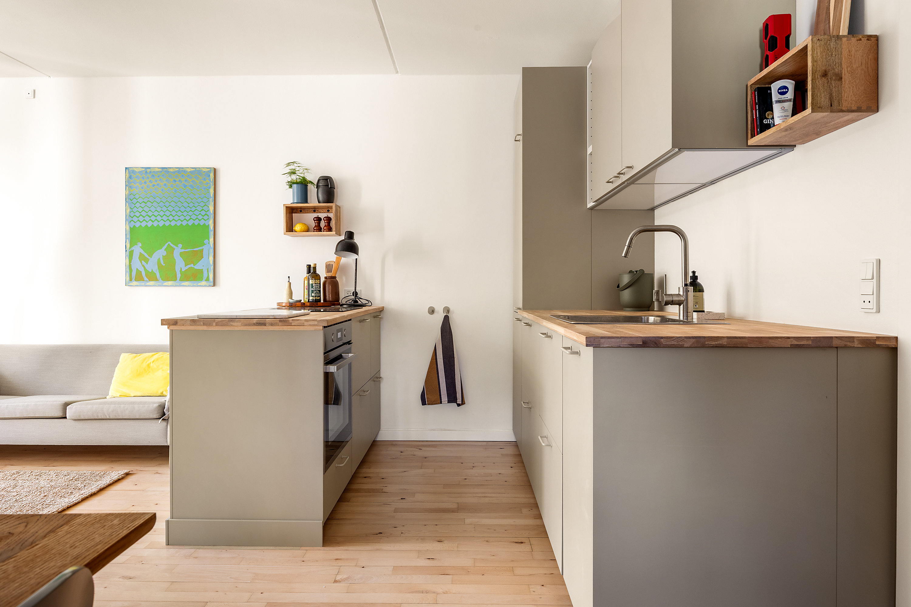 Fremhævet køkken alrum billede i fuldskærmstilstand. Billede af Husumgade 1, st.. 1., 2200 København N