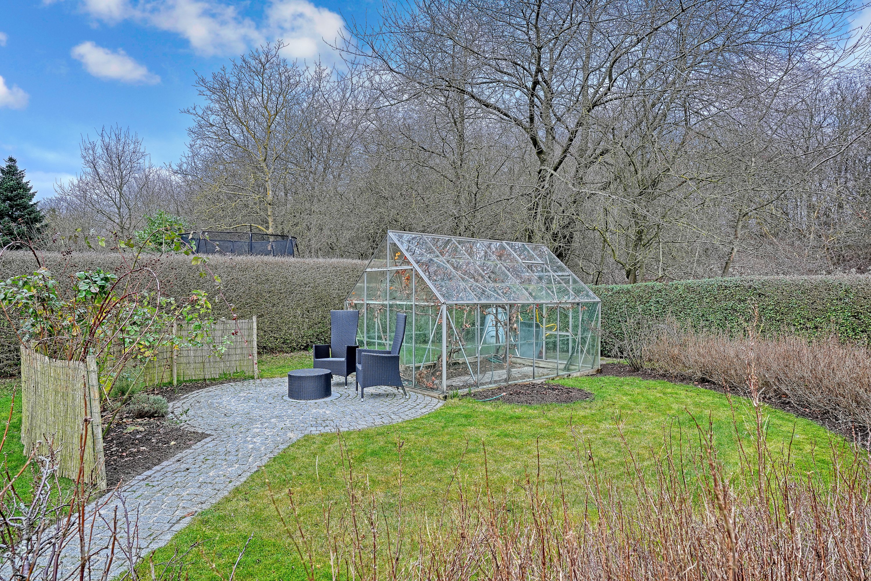 Fremhævet have billede i fuldskærmstilstand. Billede af Skolekrogen 10, 3500 Værløse