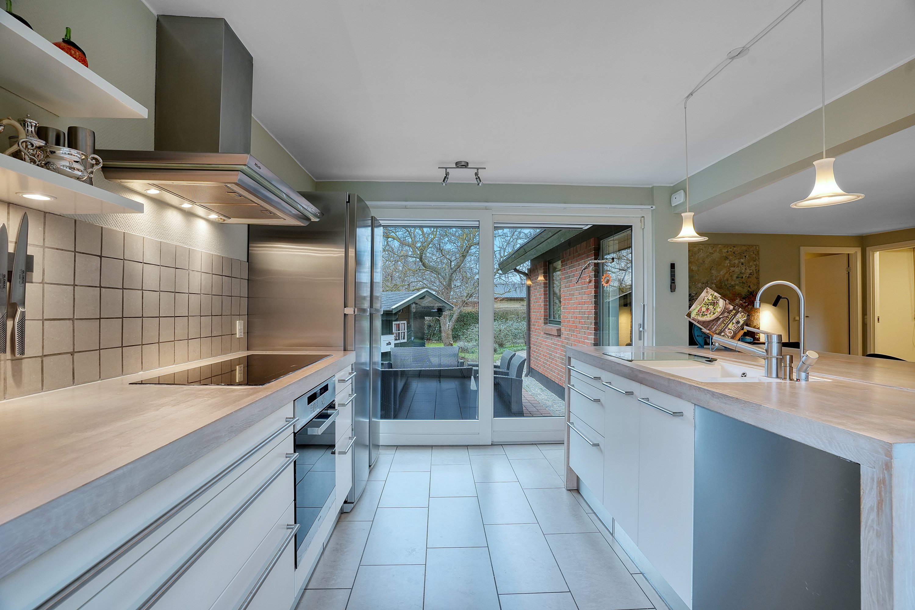 Fremhævet køkken billede i fuldskærmstilstand. Billede af Skolekrogen 10, 3500 Værløse