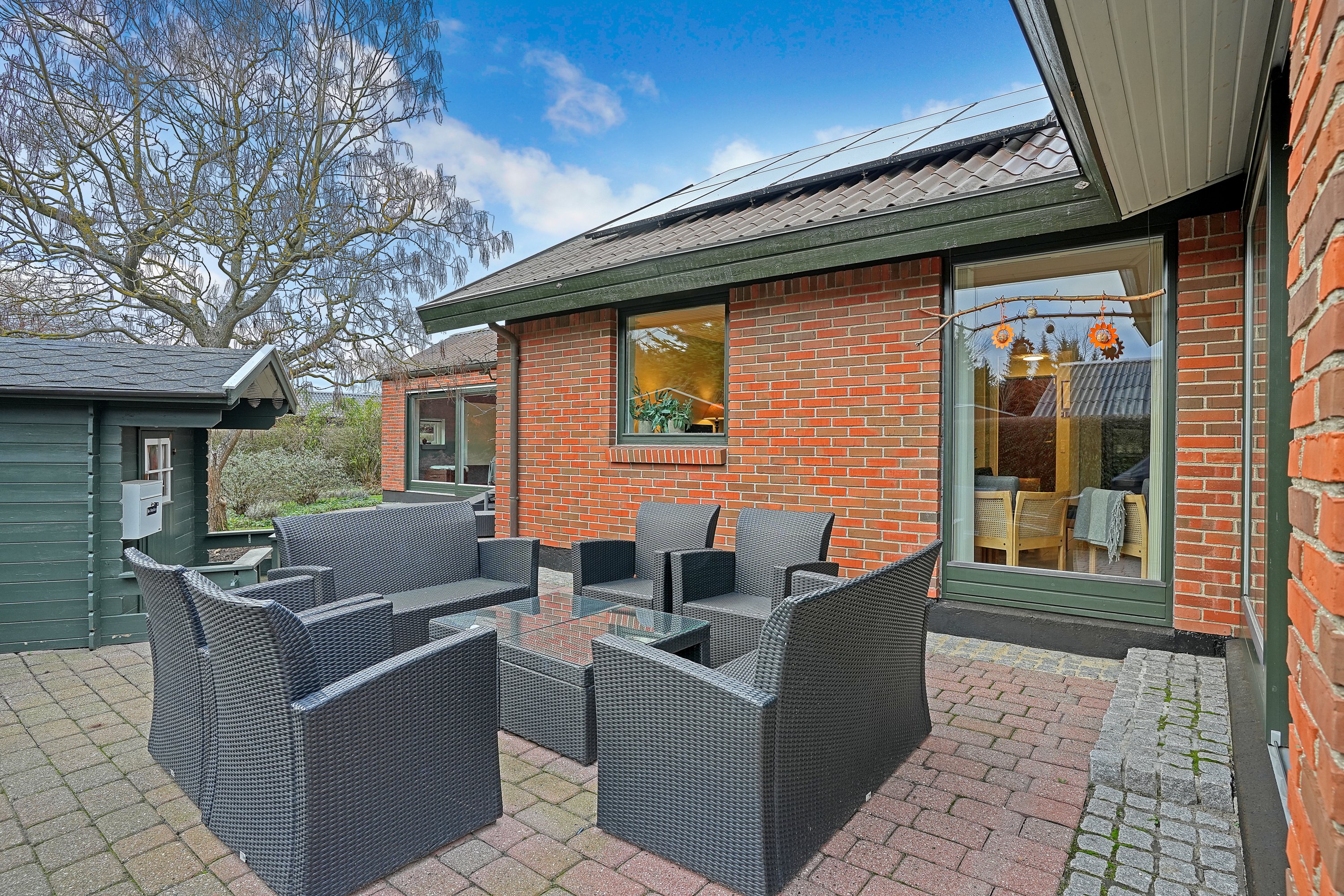 Fremhævet terrasse billede i fuldskærmstilstand. Billede af Skolekrogen 10, 3500 Værløse