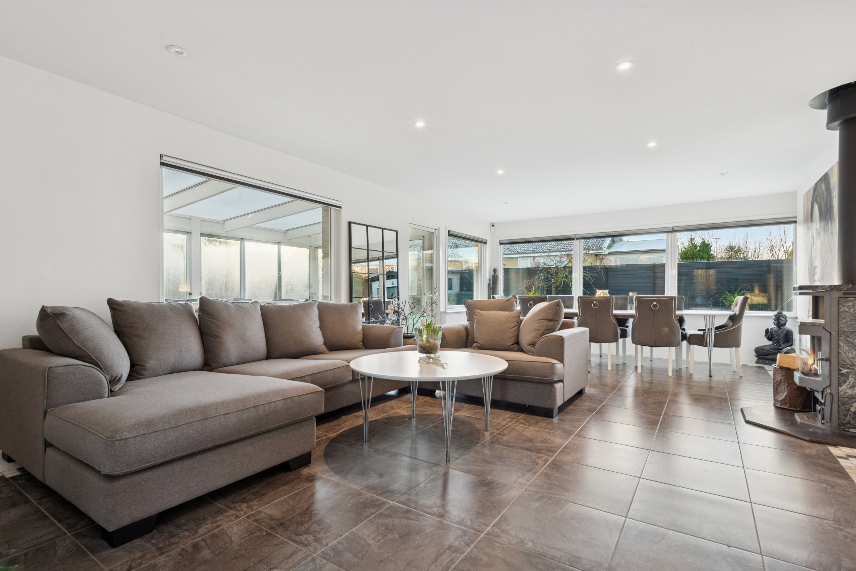 Miniaturebillede 2: stue. Billede af Mosede Engvej 39, 2670 Greve