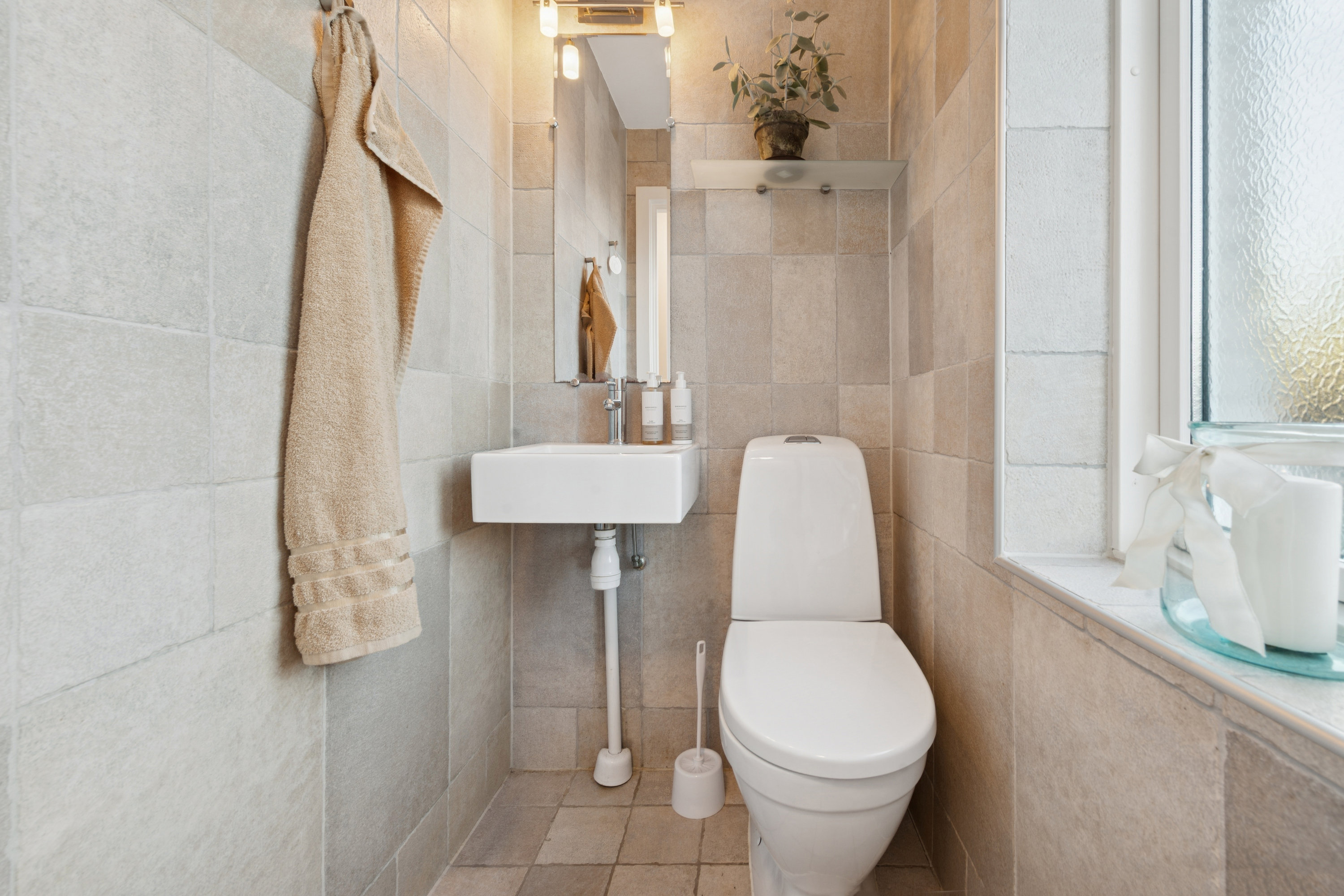 Fremhævet badeværelse billede i fuldskærmstilstand. Billede af Mosede Engvej 39, 2670 Greve