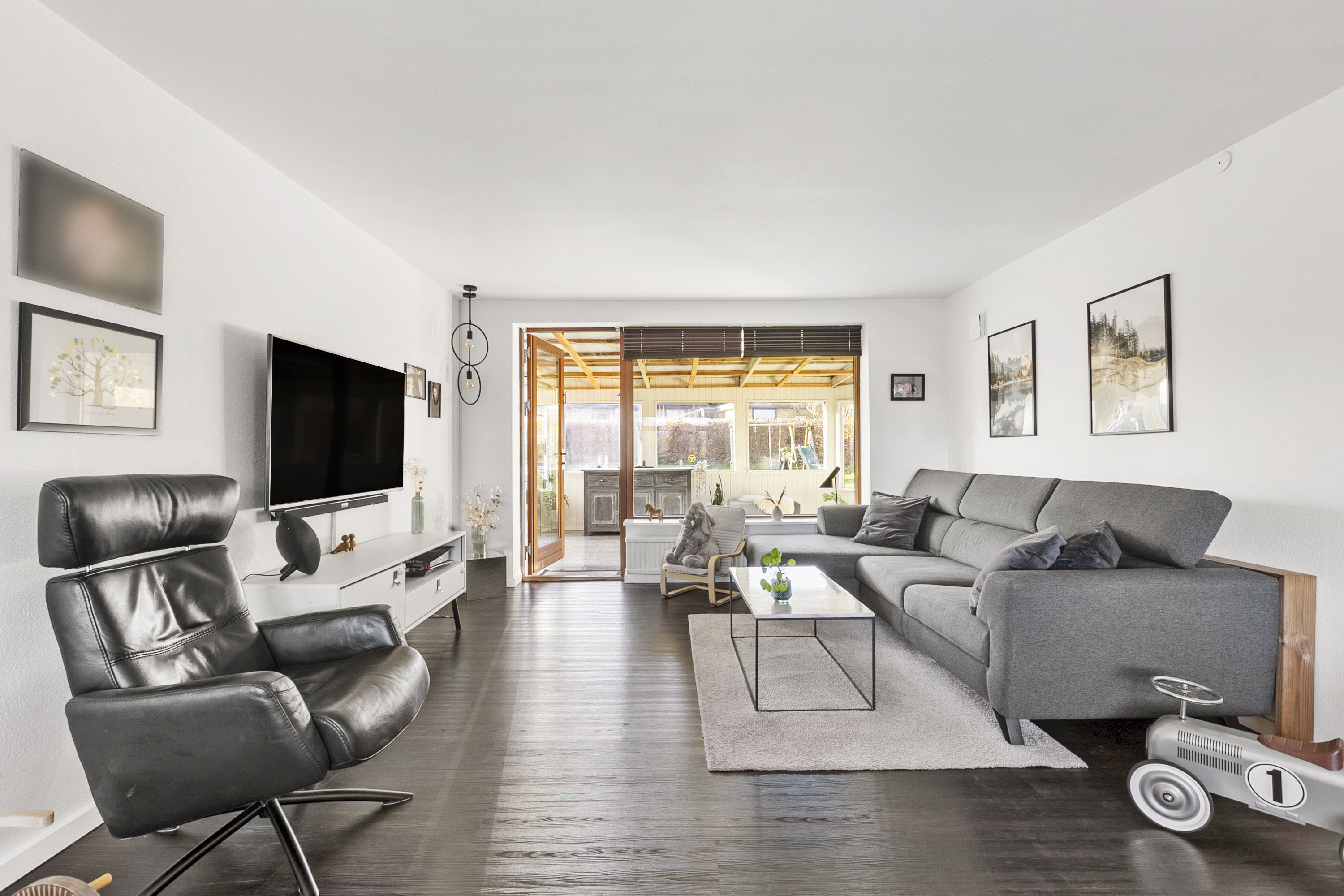 Fremhævet stue billede i fuldskærmstilstand. Billede af Kløvertoften 5, Felsted, 6200 Aabenraa