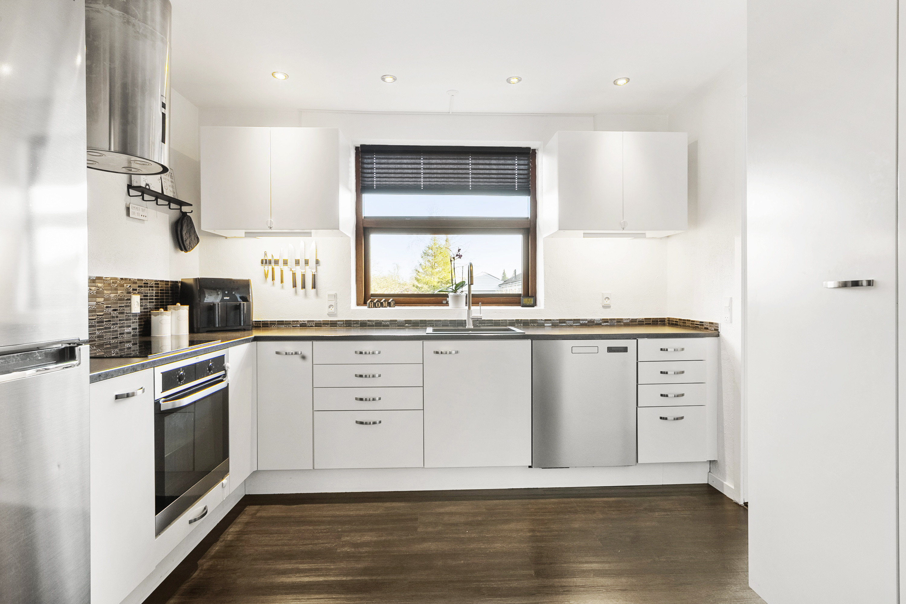 Miniaturebillede 1: køkken. Billede af Kløvertoften 5, Felsted, 6200 Aabenraa