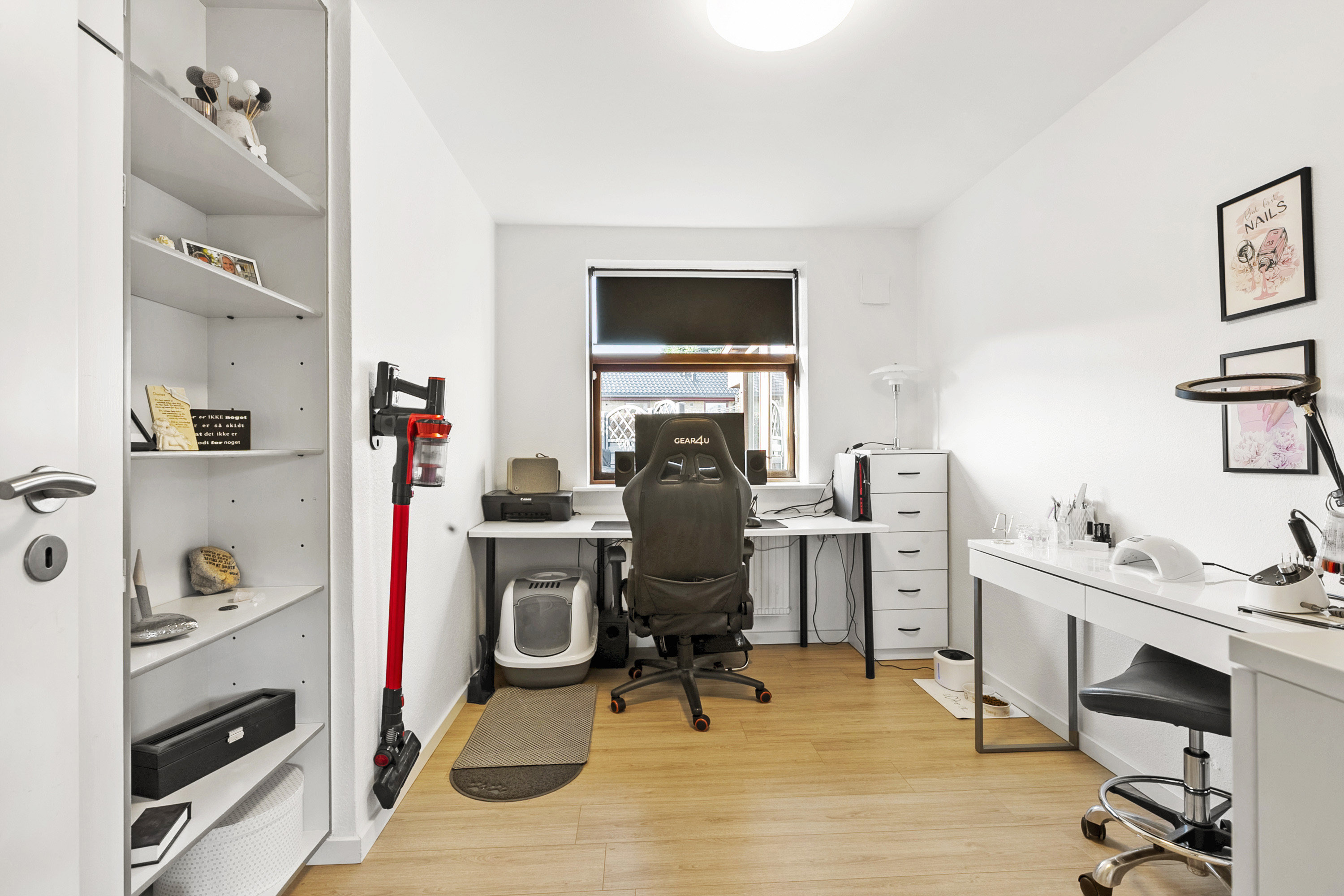 Fremhævet kontor billede i fuldskærmstilstand. Billede af Kløvertoften 5, Felsted, 6200 Aabenraa