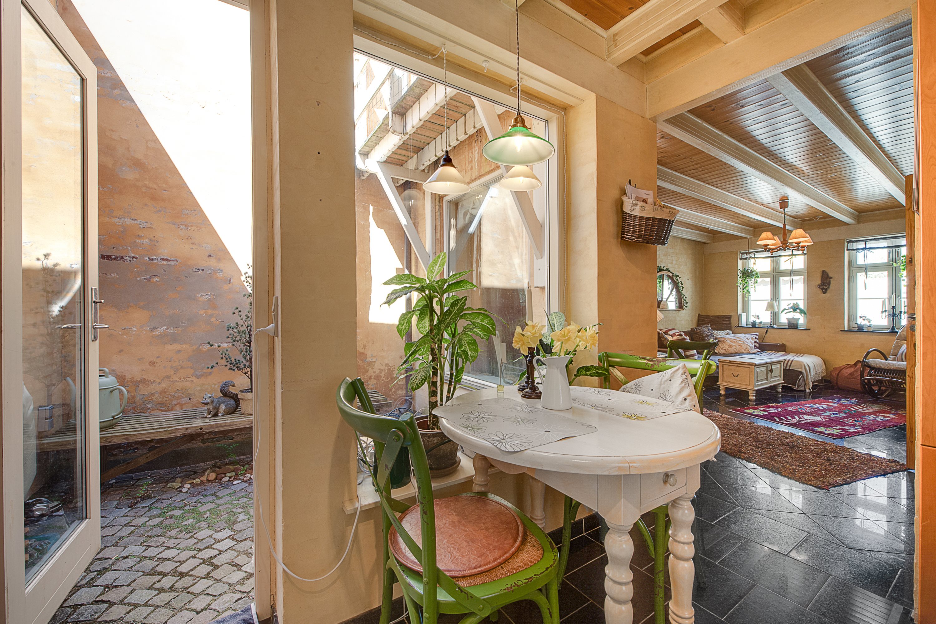 Fremhævet atriumgård billede i fuldskærmstilstand. Billede af Kirkestræde 1C, 3000 Helsingør