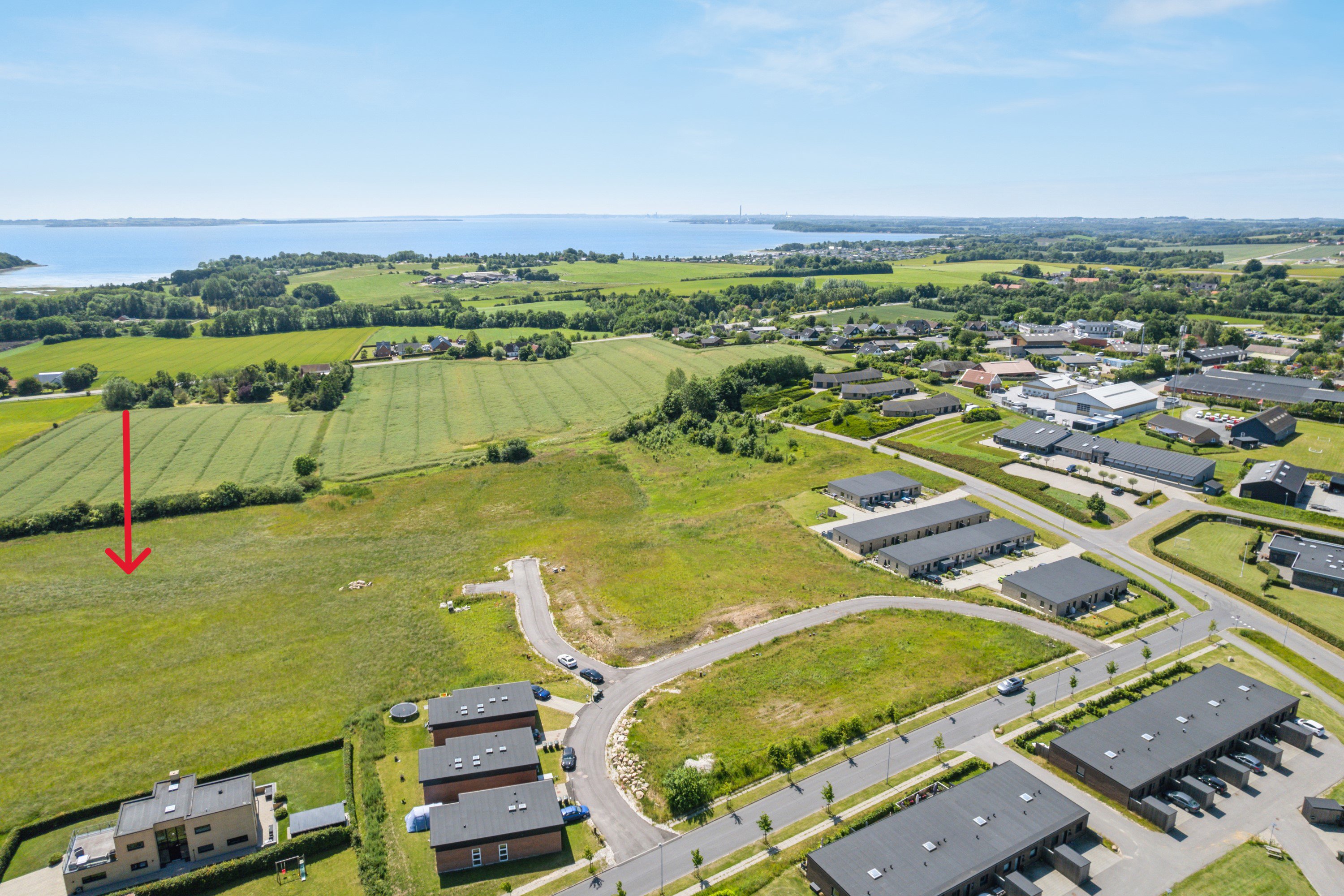 Fremhævet  billede i fuldskærmstilstand. Billede af Rønde Bakker (Parcel nr.) 12, 8410 Rønde