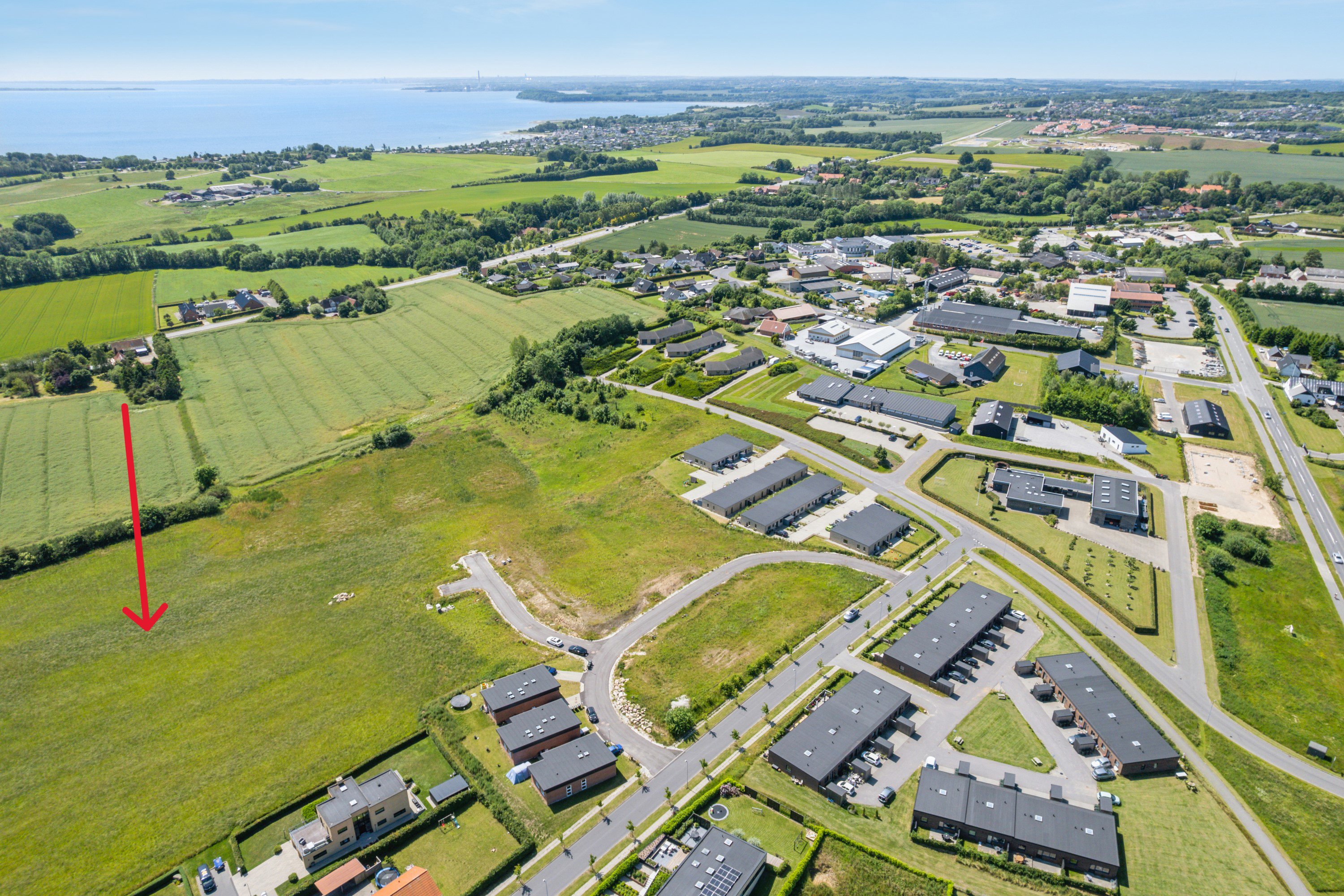 Fremhævet  billede i fuldskærmstilstand. Billede af Rønde Bakker (Parcel nr.) 12, 8410 Rønde