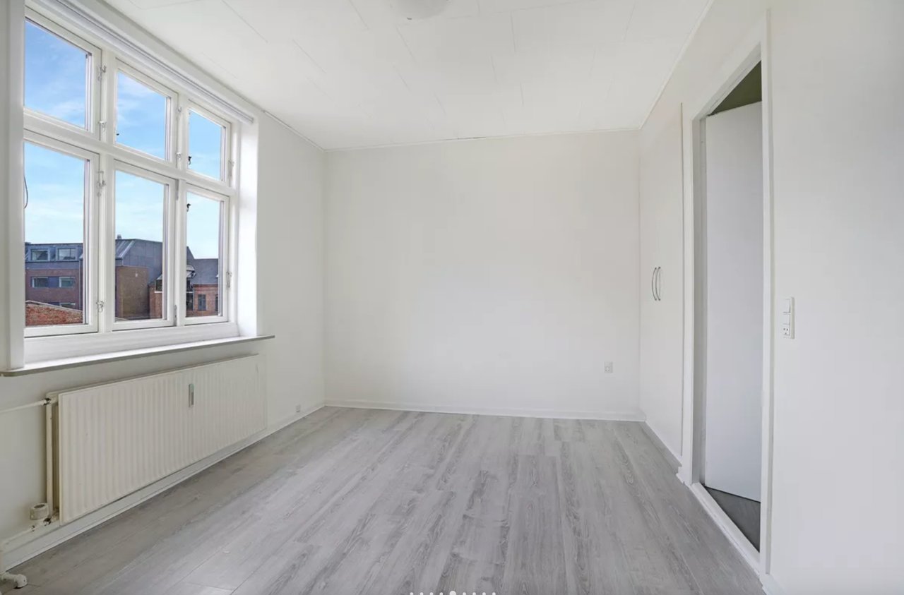 Fremhævet  billede i fuldskærmstilstand. Billede af Englandsgade 35, 2. tv., 6700 Esbjerg