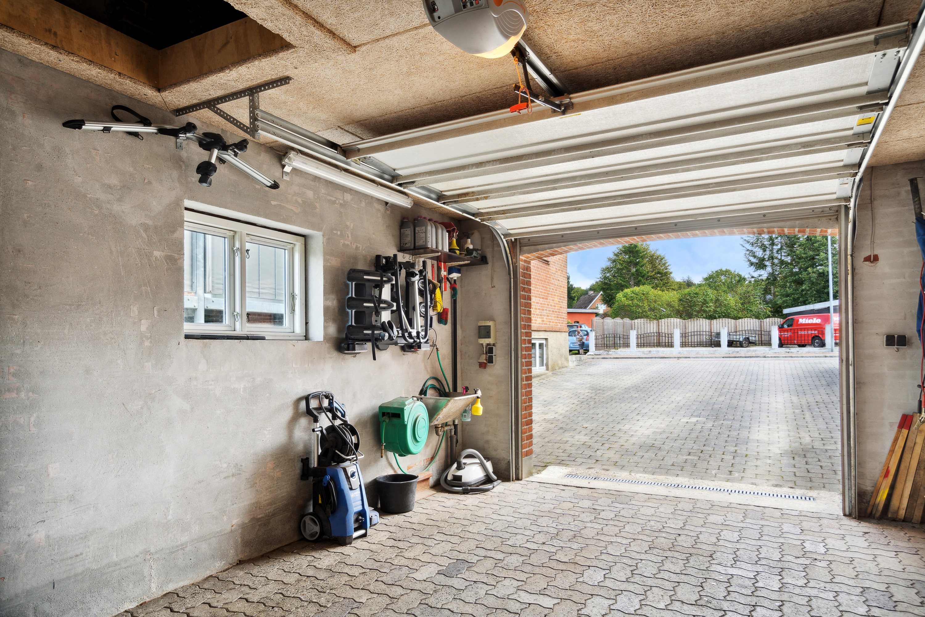 Fremhævet indendørs billede i fuldskærmstilstand. Billede af Hovedgaden 48, 8860 Ulstrup